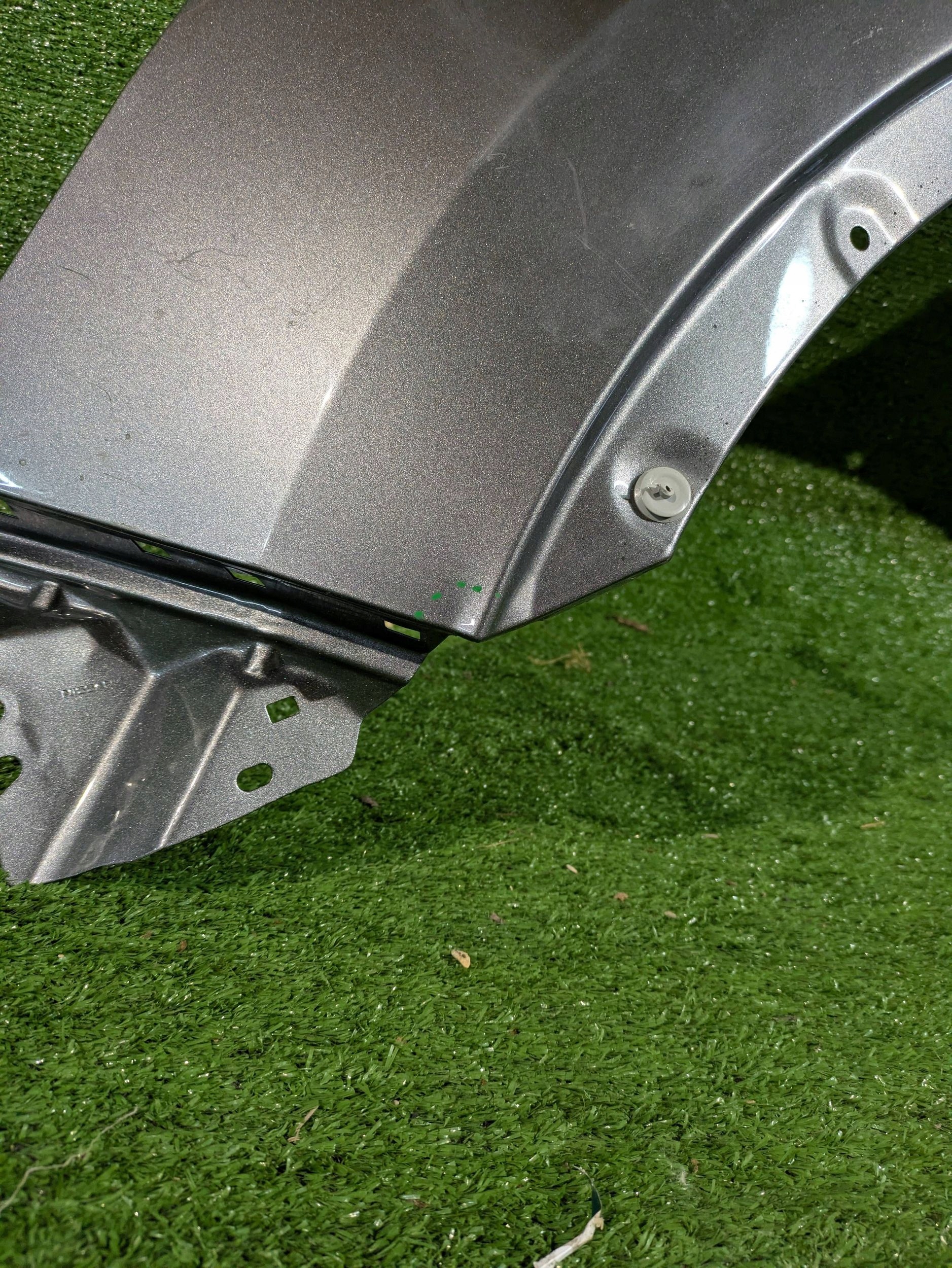 fender front left front NISSAN QASHQAI II J11 NR.295