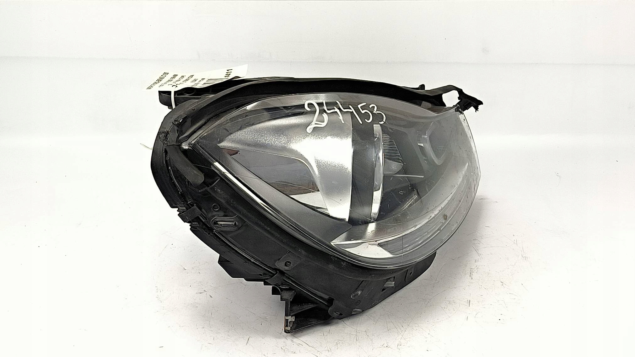 light right front A2048204639 MERCEDES-BENZ C180
