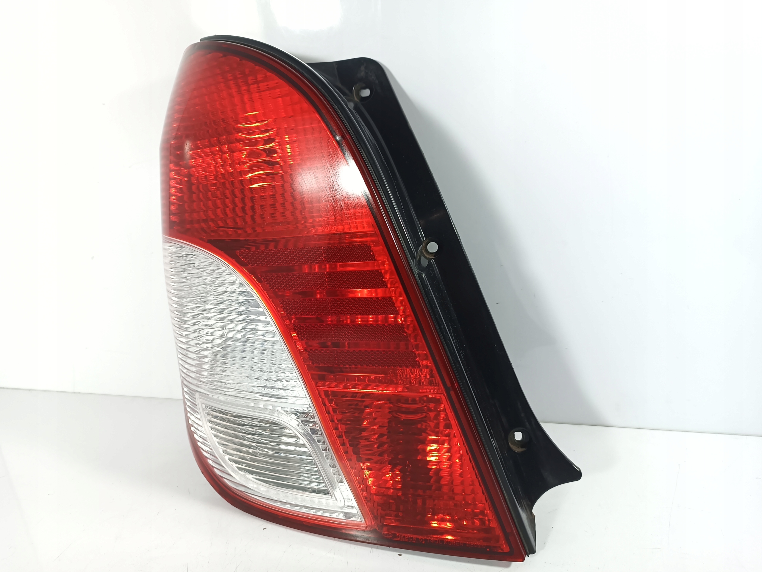 Kia Carens 1 and 99-02 light rear rear part left