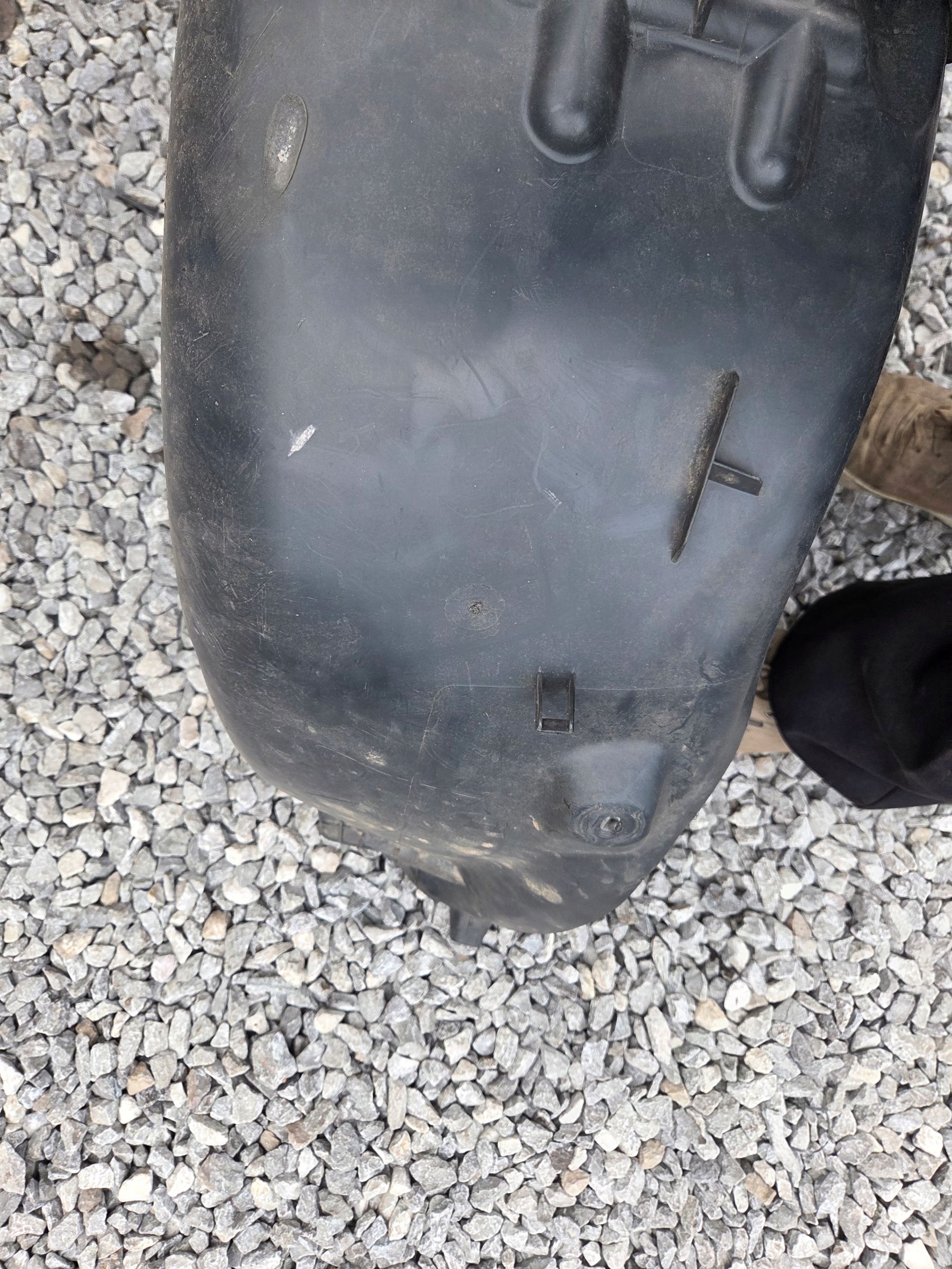 mudguard left rear part left rear. PEUGEOT EXPERT III 9810967980