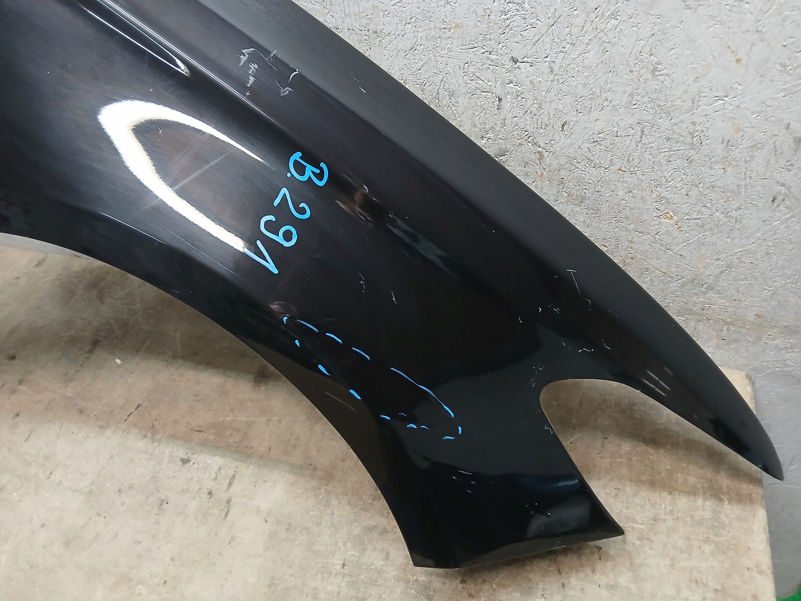 fender front right FORD MONDEO MK5