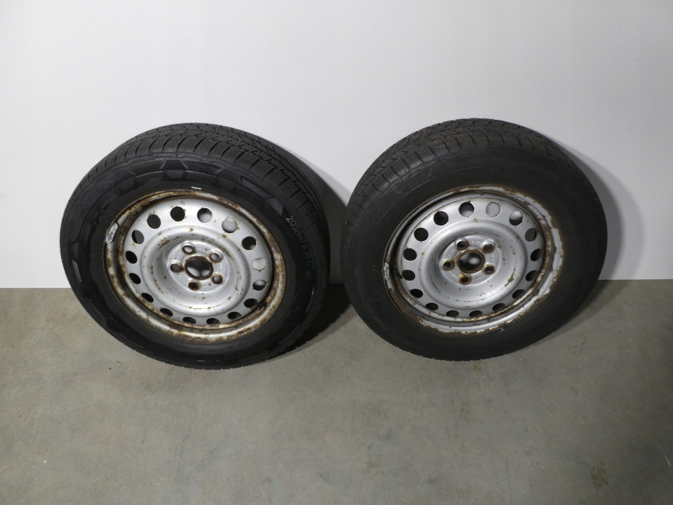 2X wheels discs tyres 7D0601027C VW T4 205/60/16C 2018R