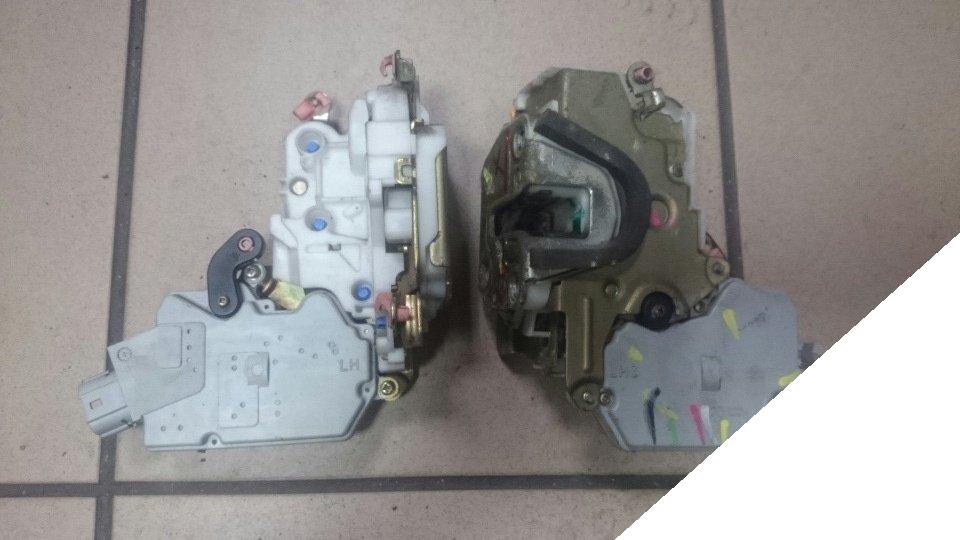 NISSAN PRIMERA P11 96-02 ZAMEK LEWY PRZEDNI PRZÓD