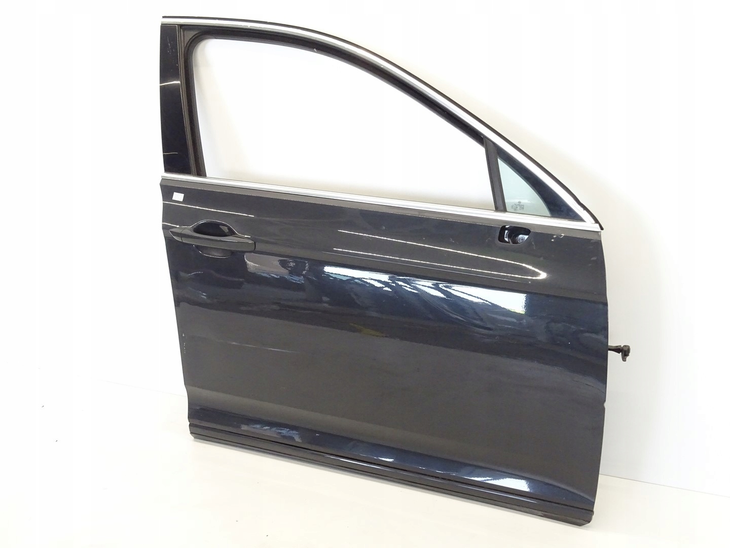 DOOR RIGHT RIGHT FRONT FRONT LI7F VW PASSAT B8