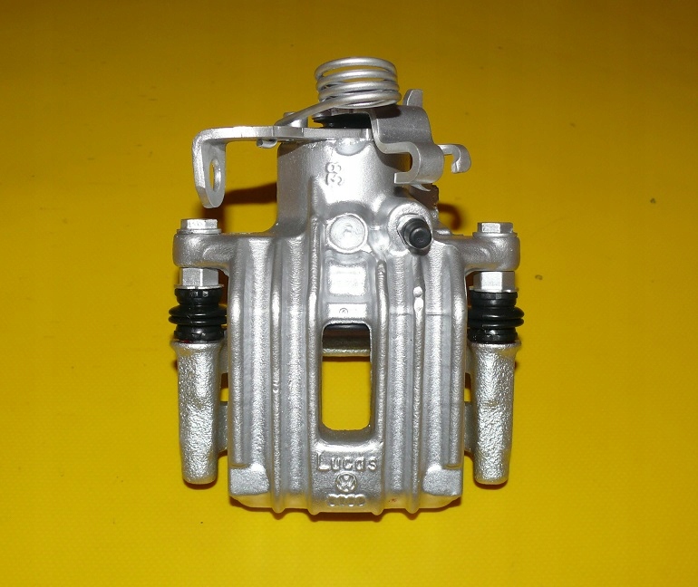 Задній правий Затискач AUDI A4 B6 245/10 мм 01-04R.