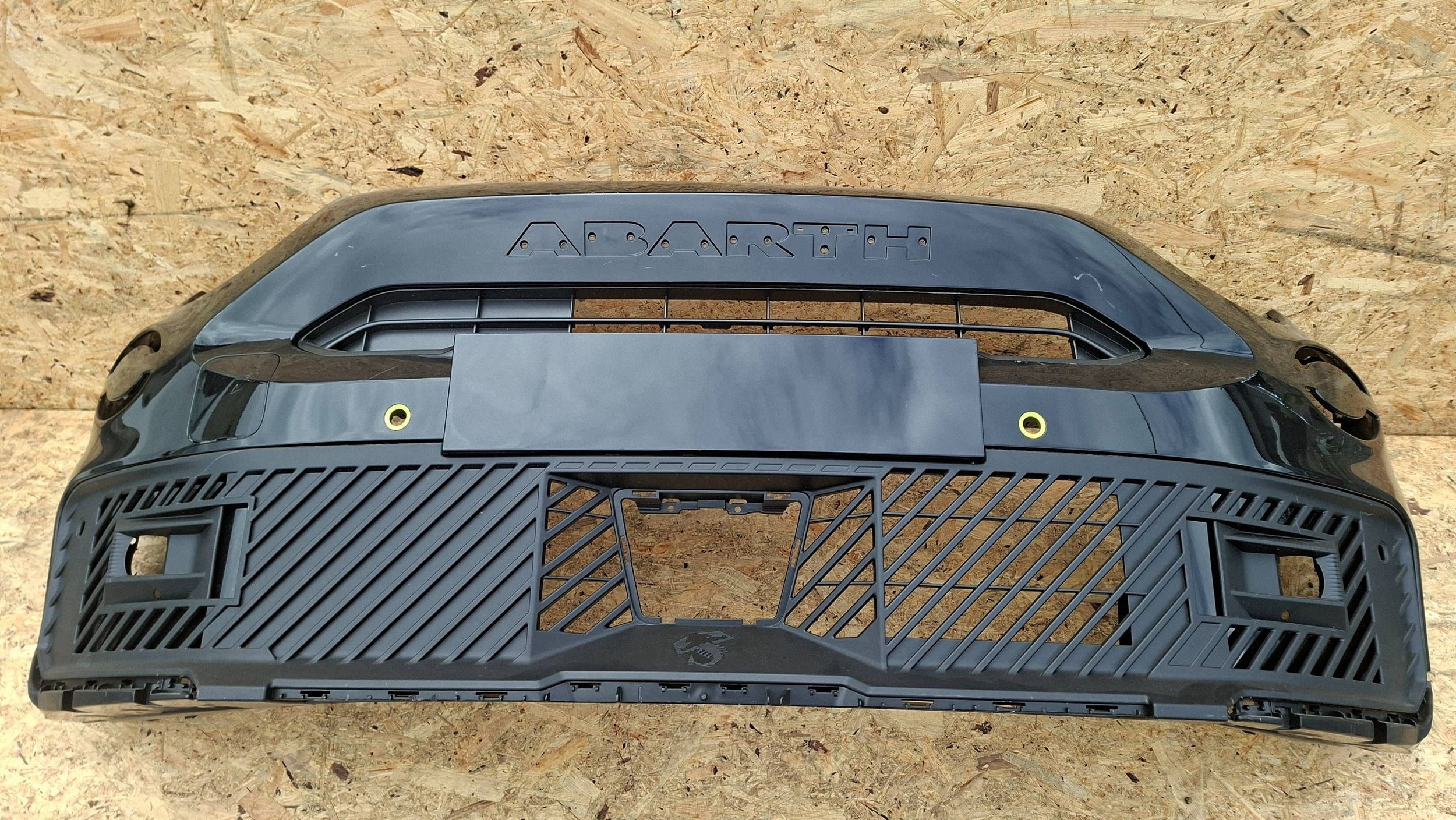 front bumper FIAT 600E ABARTH below 4X sensors PDC 2024