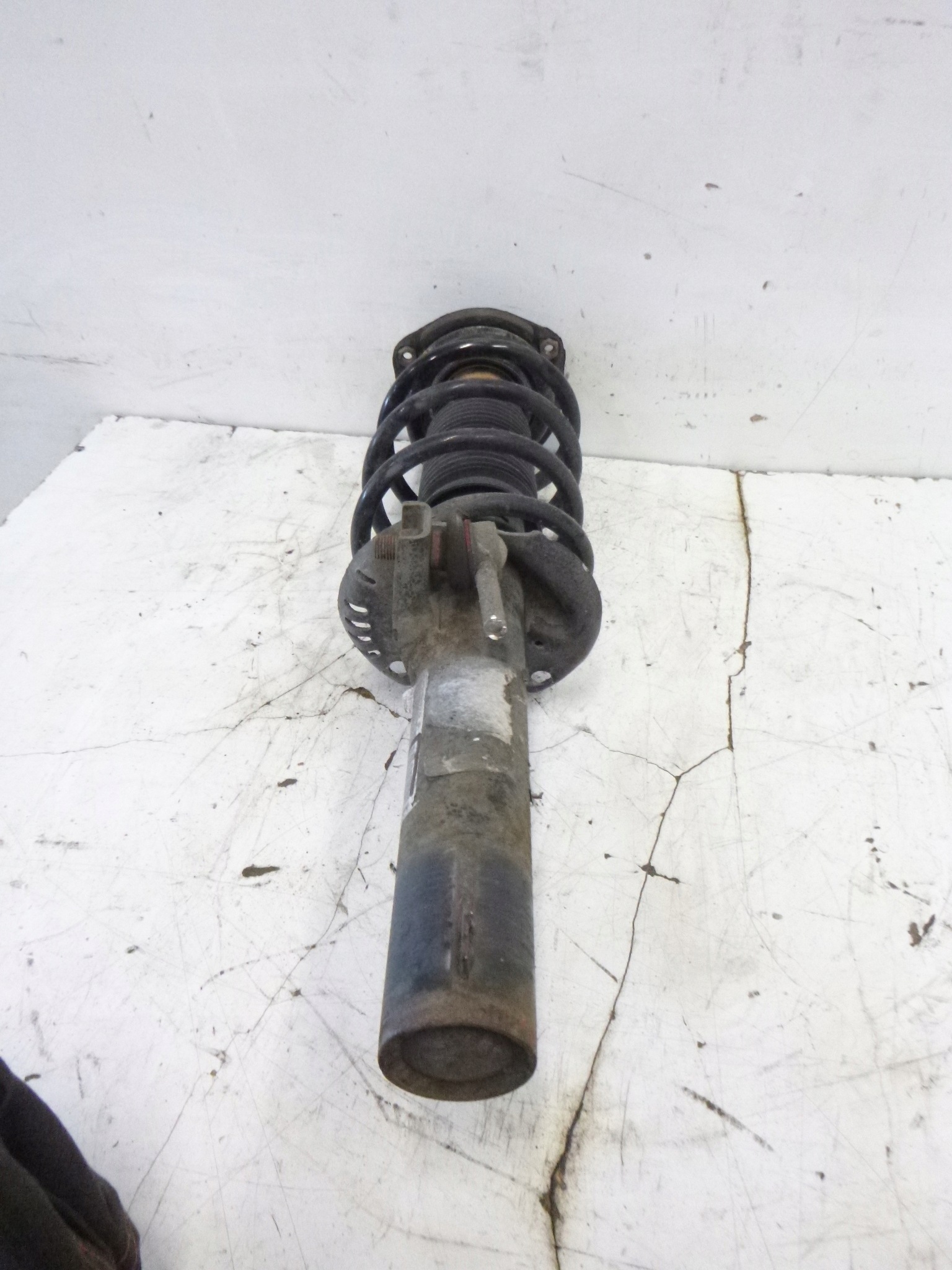 shock absorber front left Volkswagen Golf V 1.4 2003-2009 1T0413031 GT SACHS