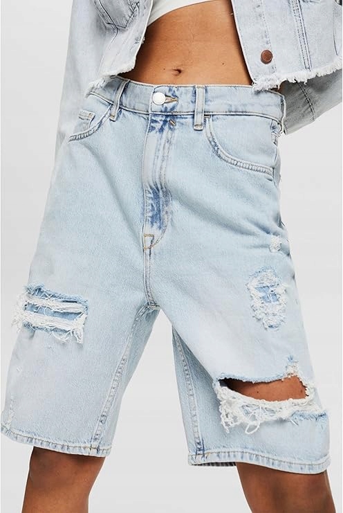 Edc Dámské Džínové Kraťasy S Oděrkami Do Poloviny Stehen 26 6FA