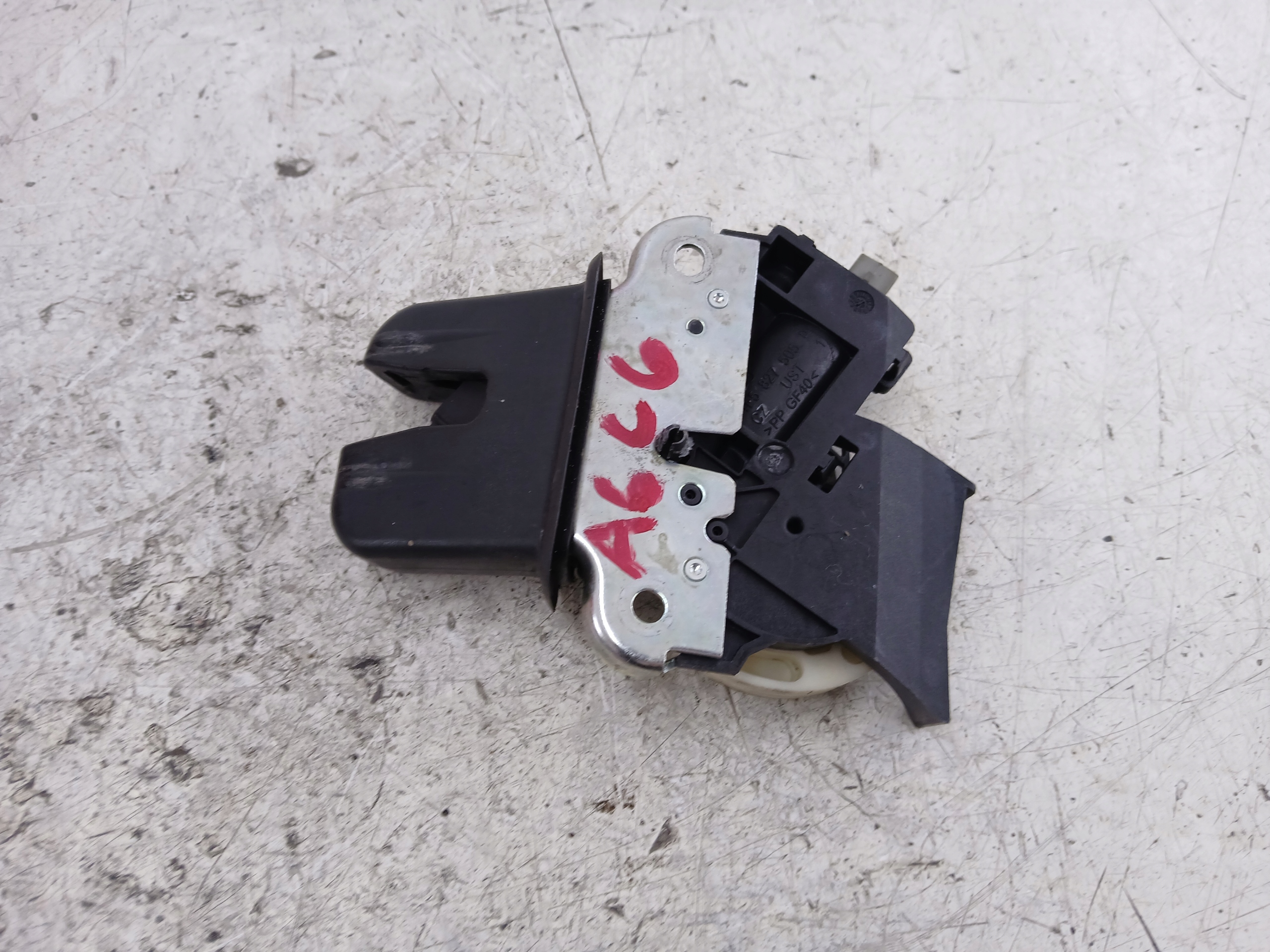 AUDI A6 C6 sedan lock bonnet boot 4F5827505D