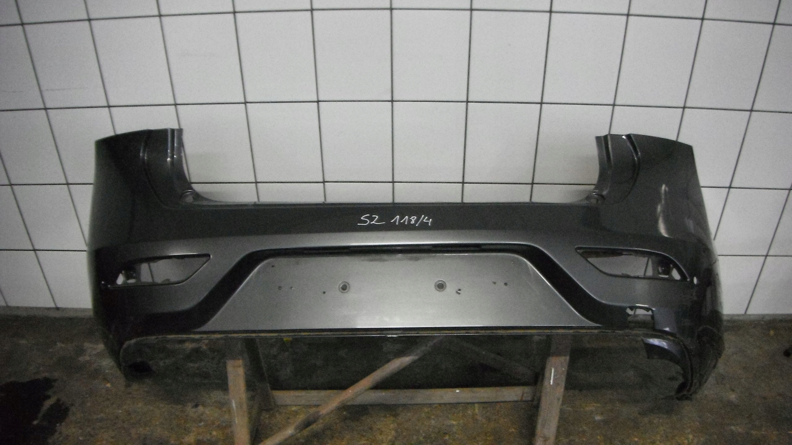 VOLVO V40 R-DESIGN 12-16 ZDERZAK TYŁ