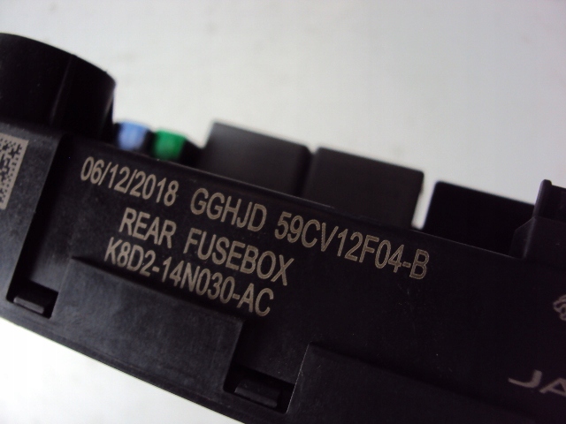 SKRZYNKA BEZPIECZNIKÓW RANGE ROVER EVOQUE II L551 Typ samochodu Samochody osobowe