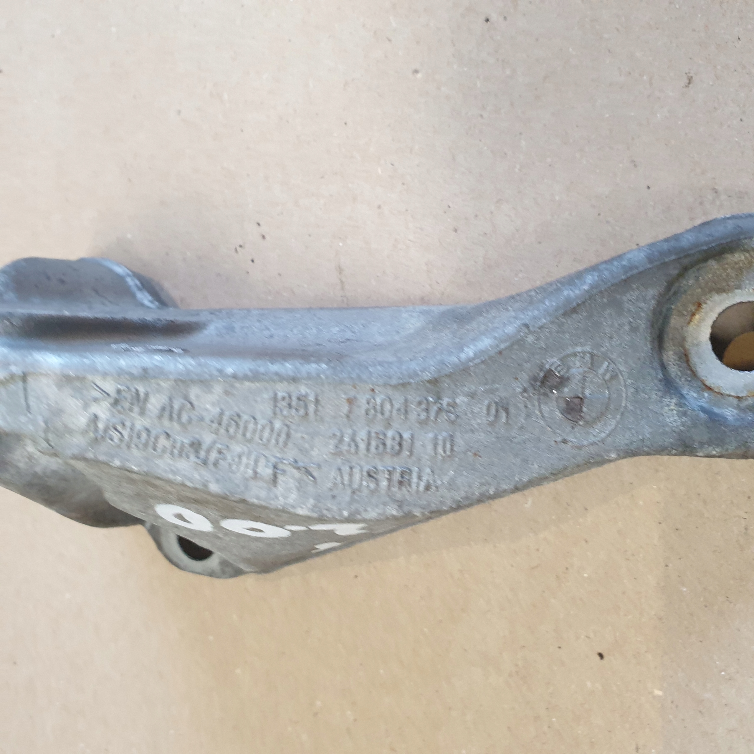 Supporto POMPY Motore BMW 1 E87 3 E90 e Altro/e 2.0D N47 OE EU