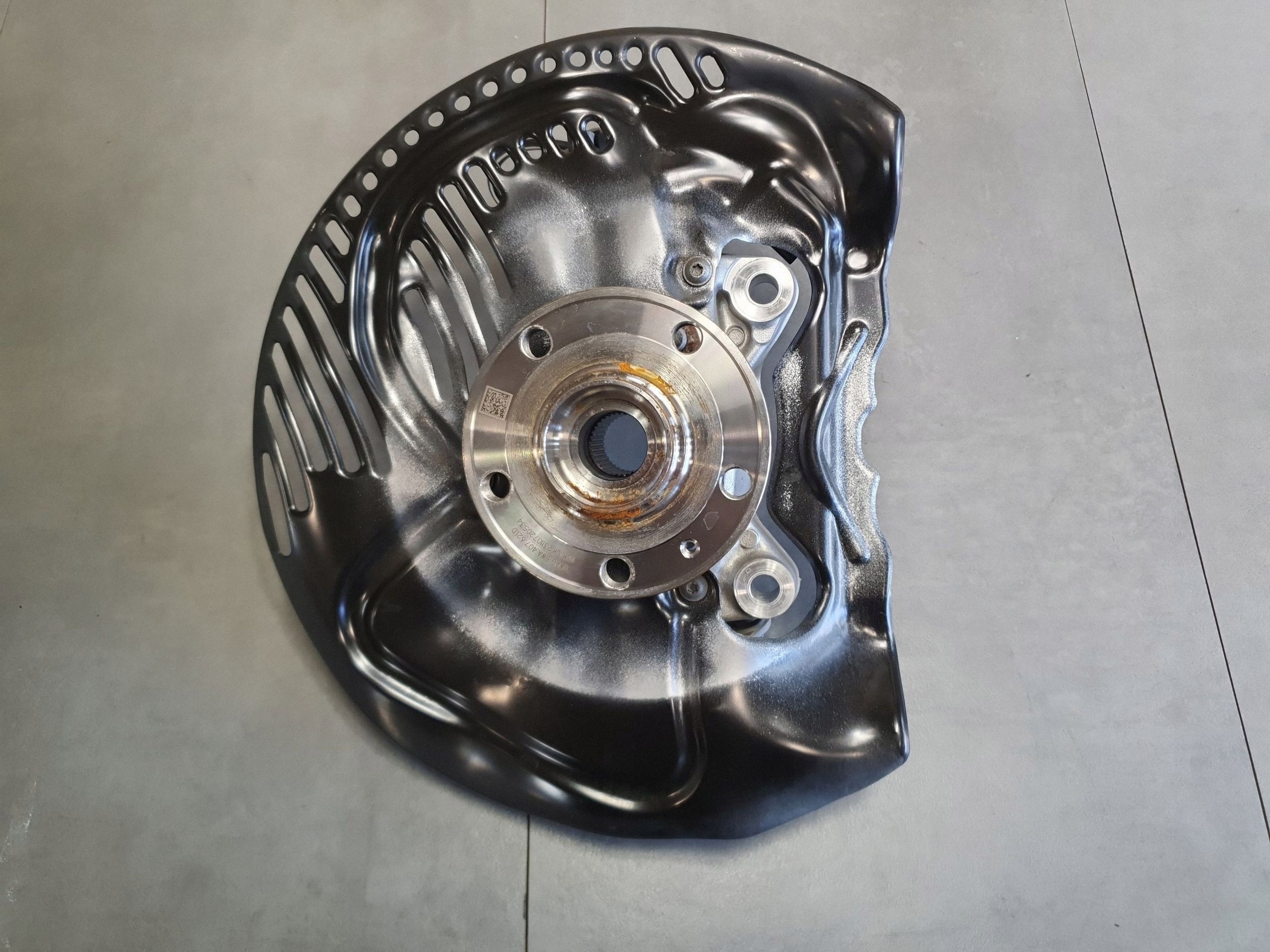 Cupra Leon IV swing right front 5WA407258B