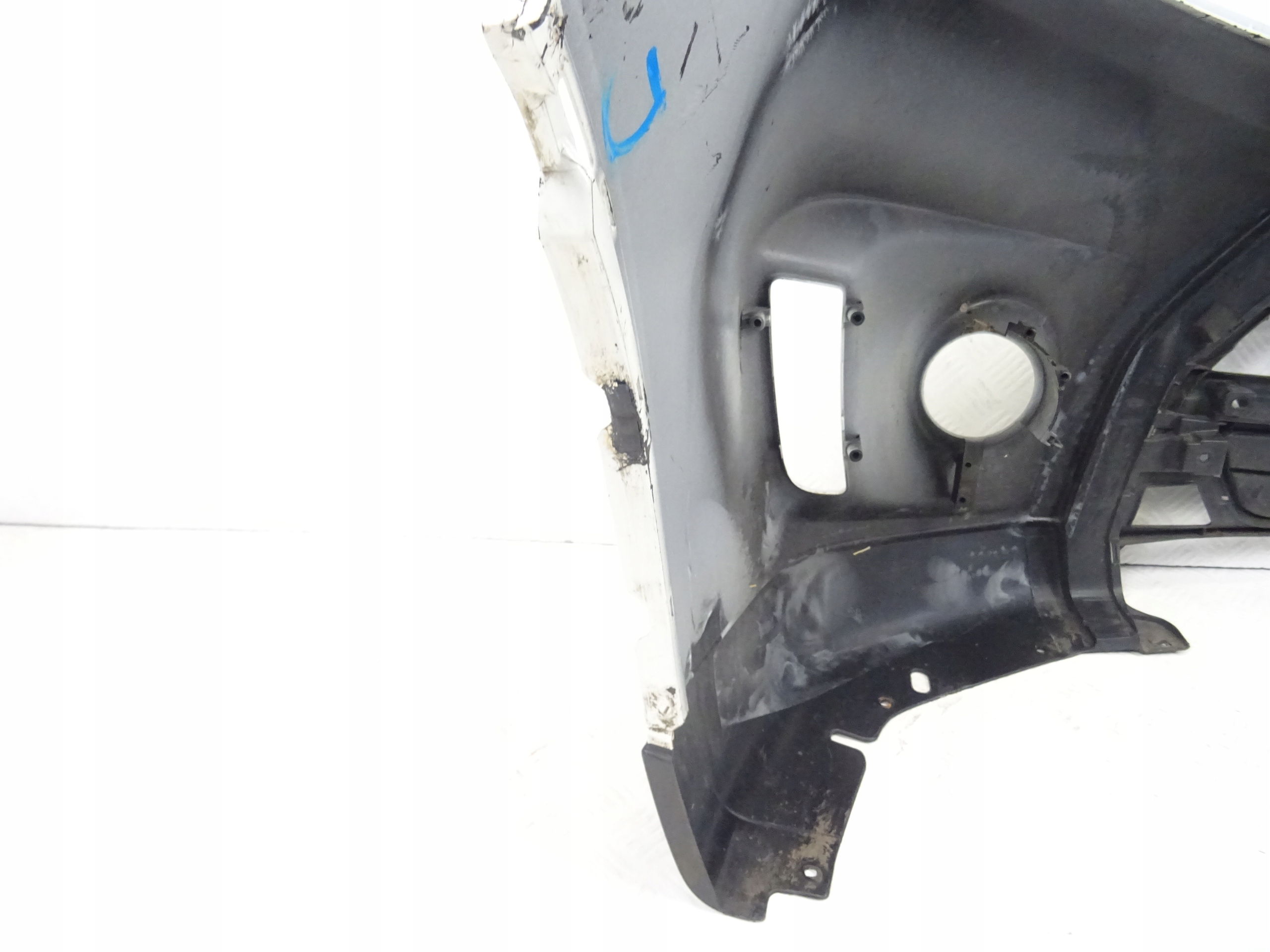 Suzuki Vitara II 2 nárazník předek přední