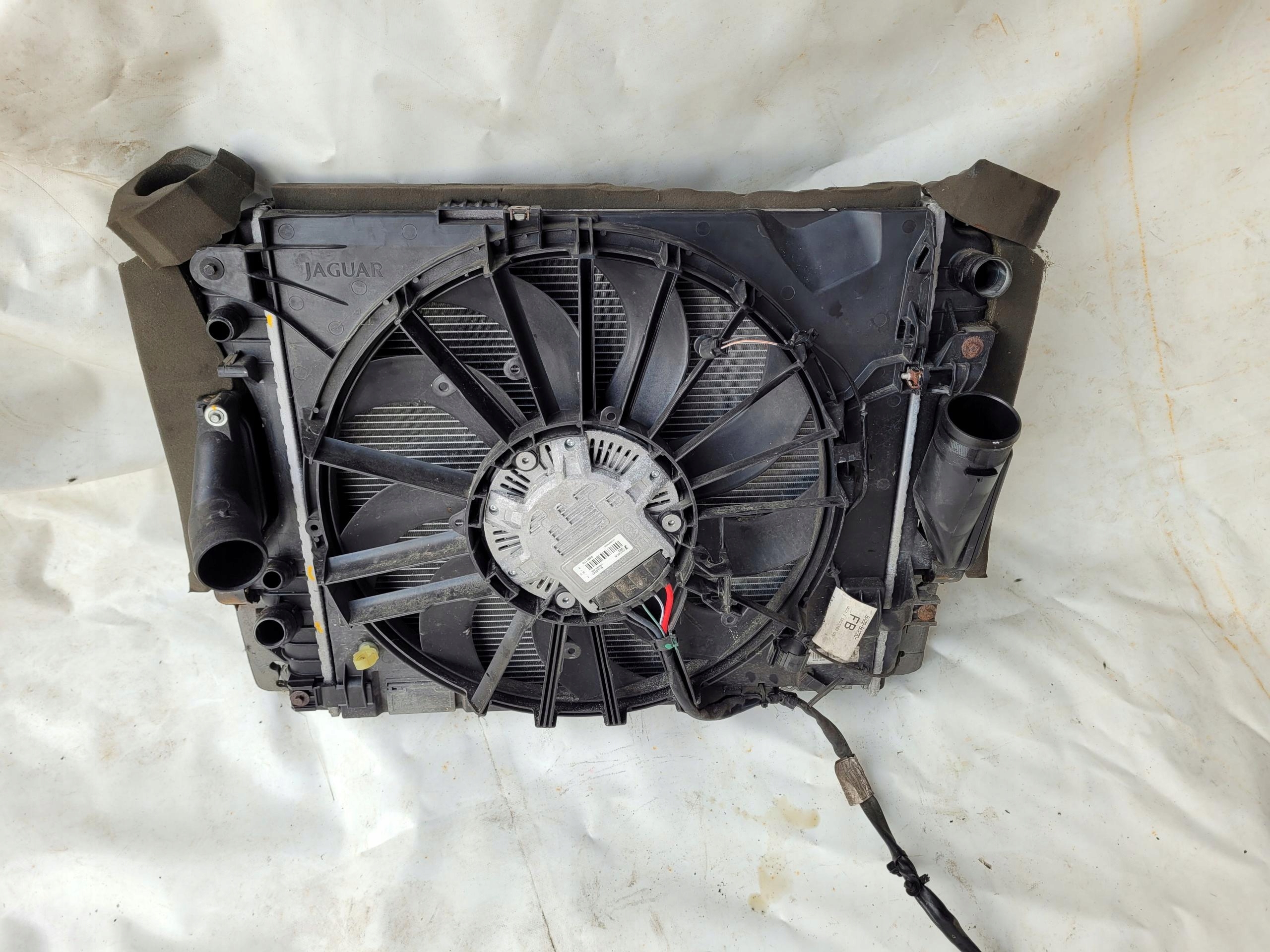 KOMPLET Radiateur JAGUAR XF X250 3.0D DIESEL