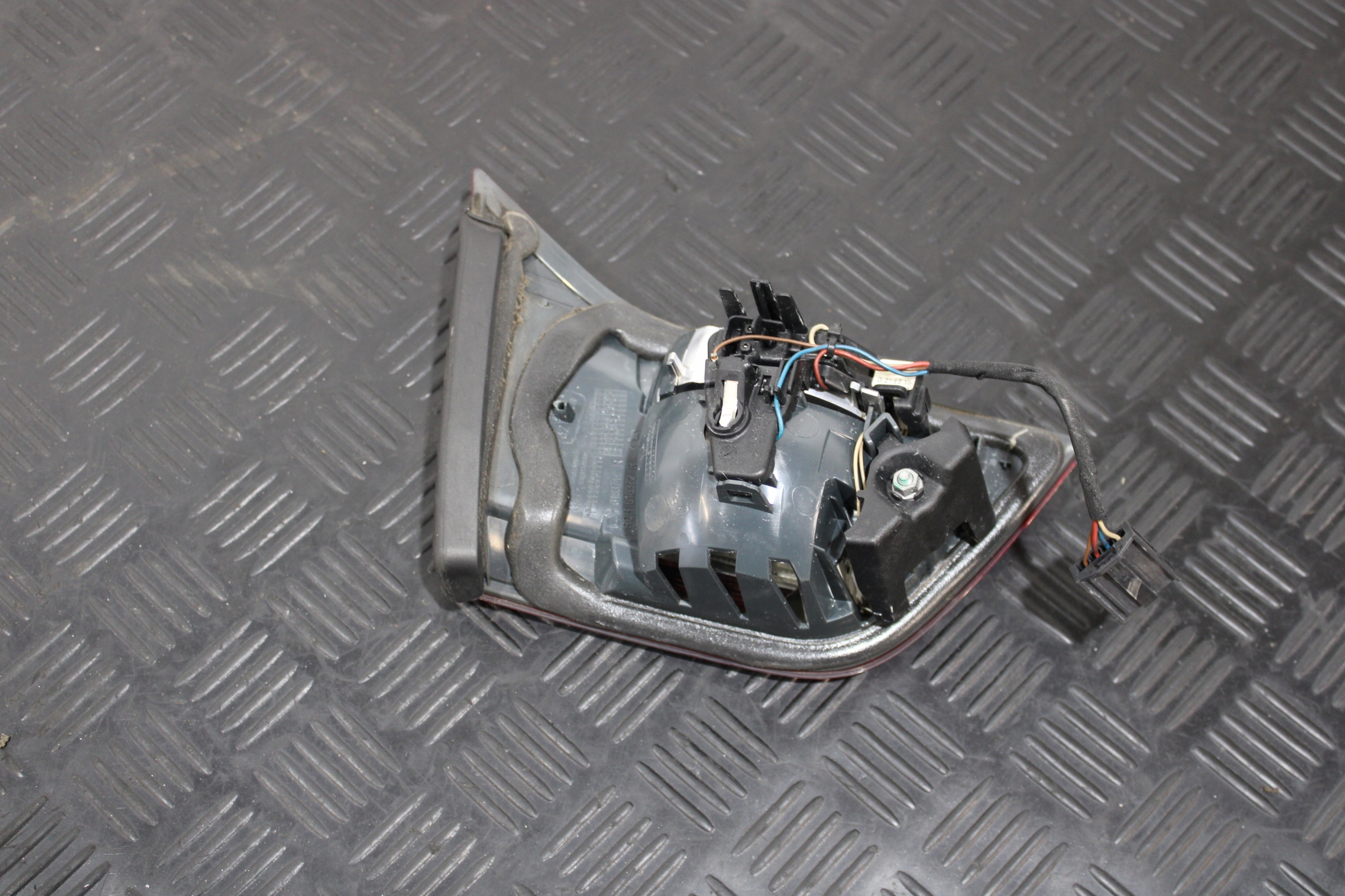 light bonnet right rear part 7296102 BMW 4 F33 CABRIO