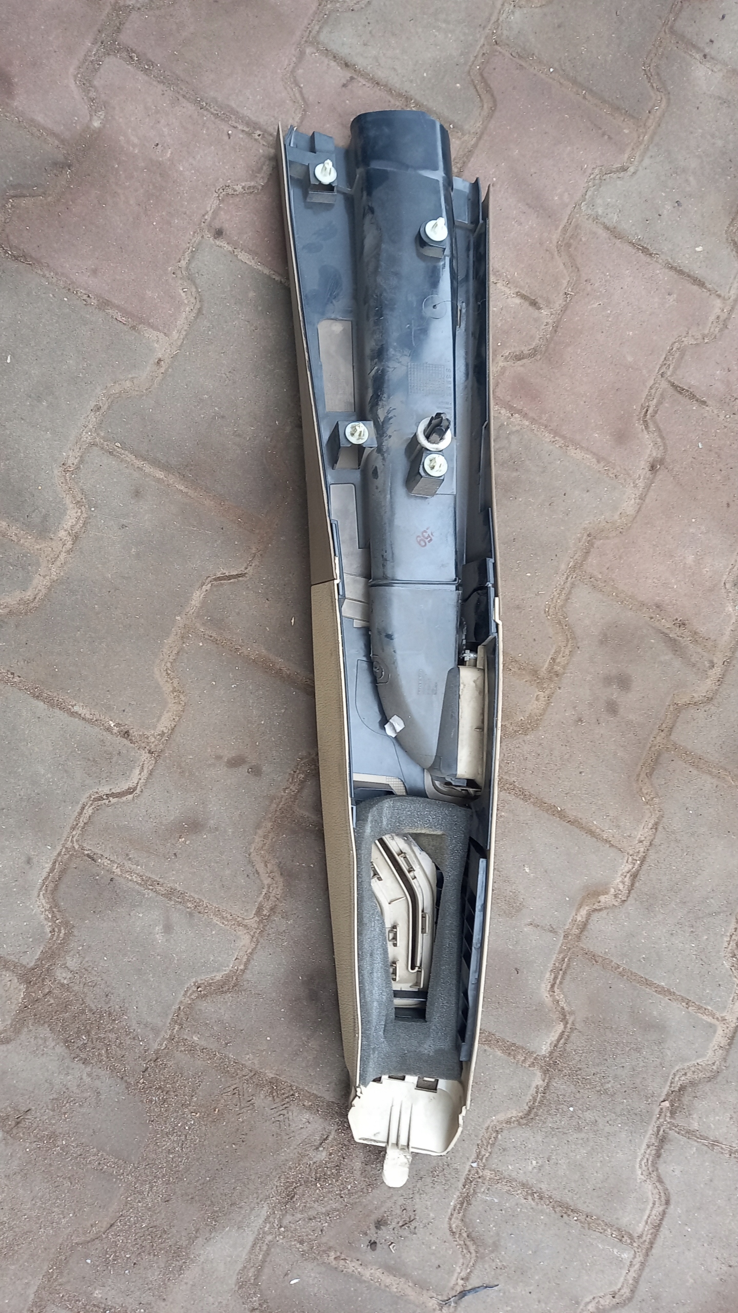защита правая volvo S60 9158449