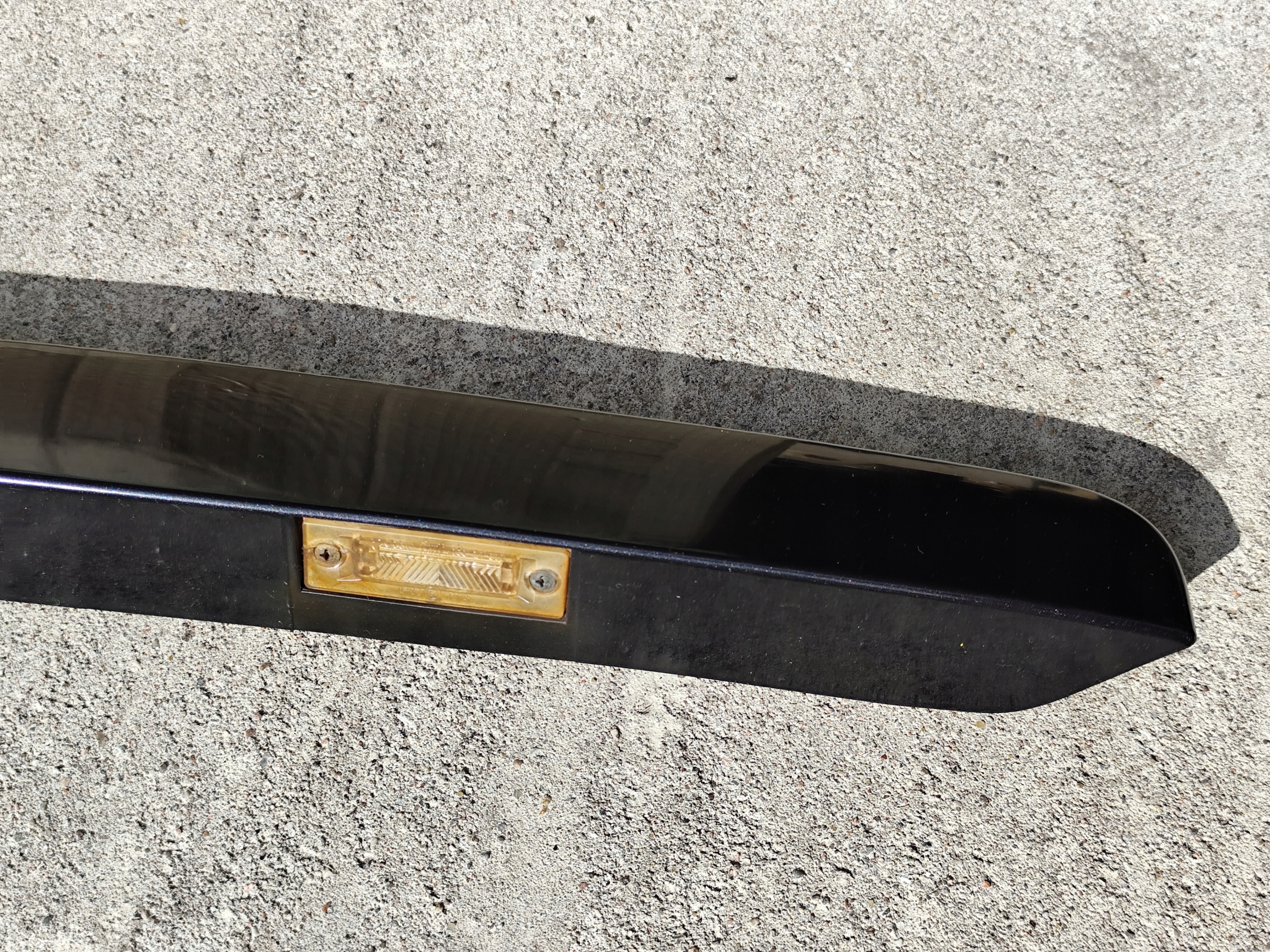 VW T5 Couverture Moulage Éclairage plaque d’immatriculation skrzydelka Noir
