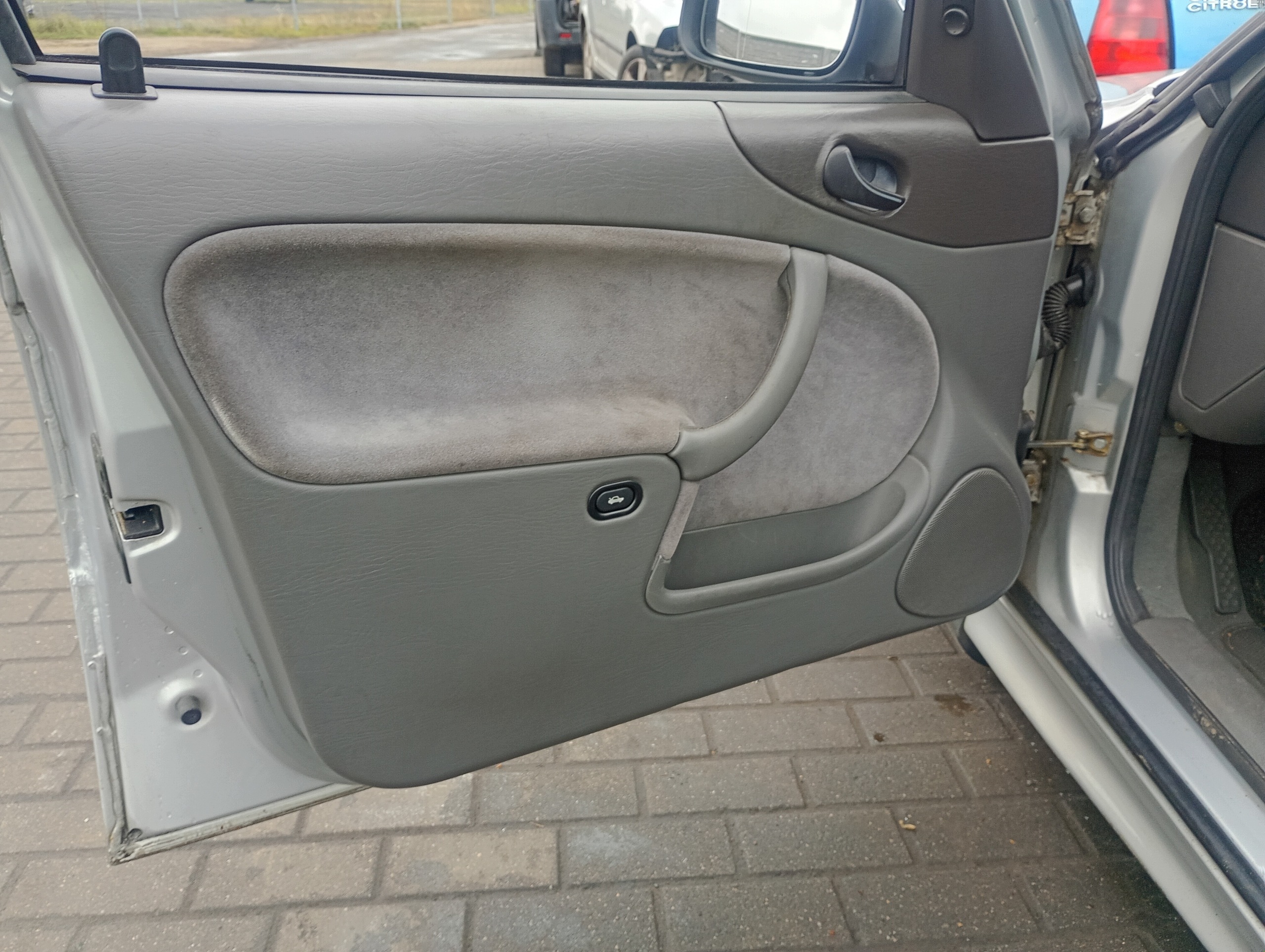 upholstery left side left front front Saab 93 9-3 98-02