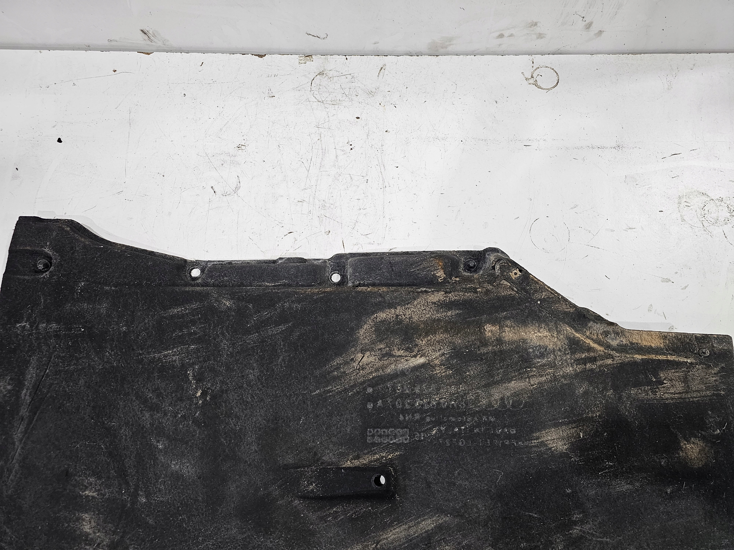 cover chassis left AUDI A4 B9 8W0825207