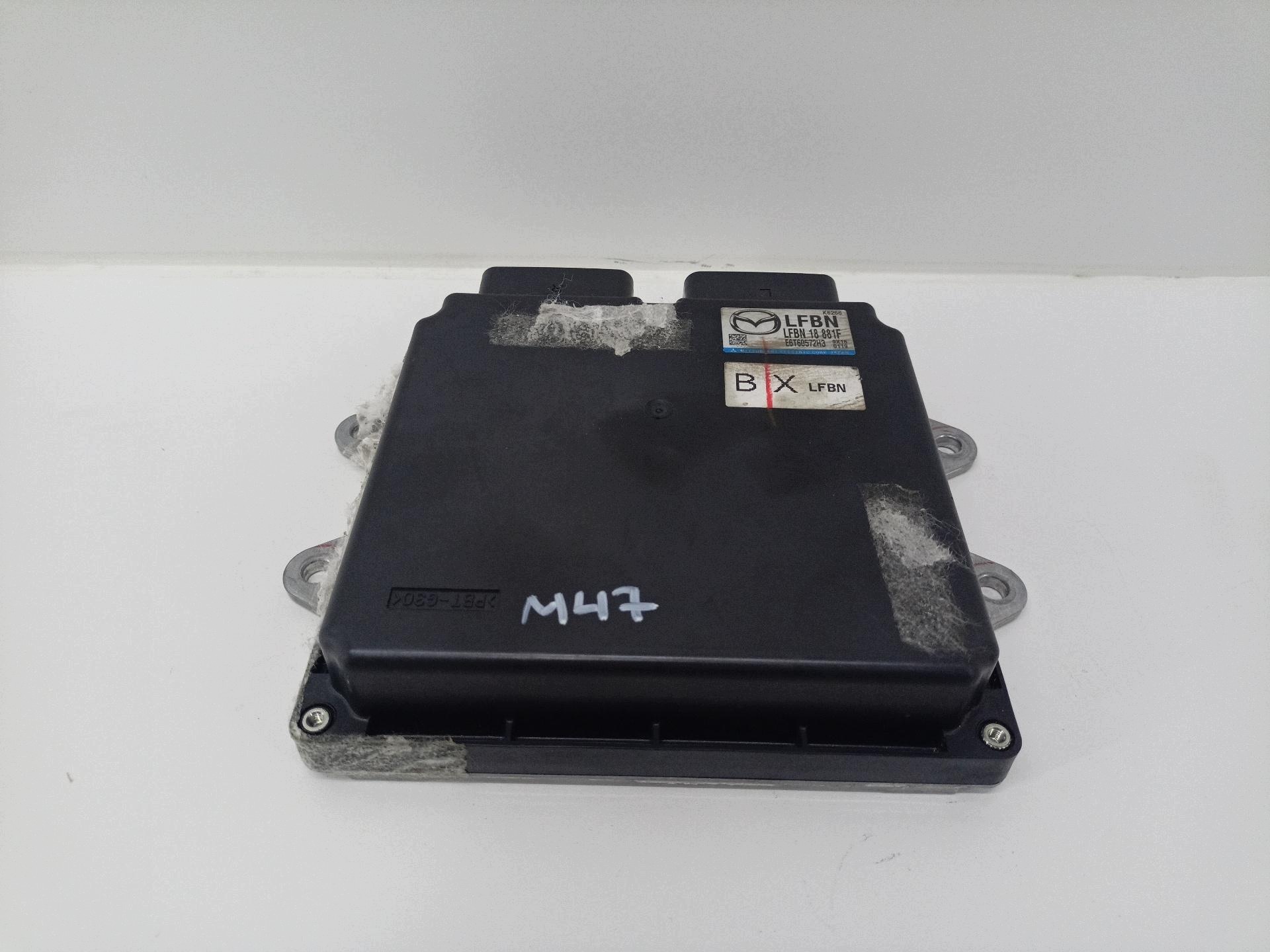 unité de commande électronique uce moteur Mazda 3 2 BL 2010 LFBN-18881F