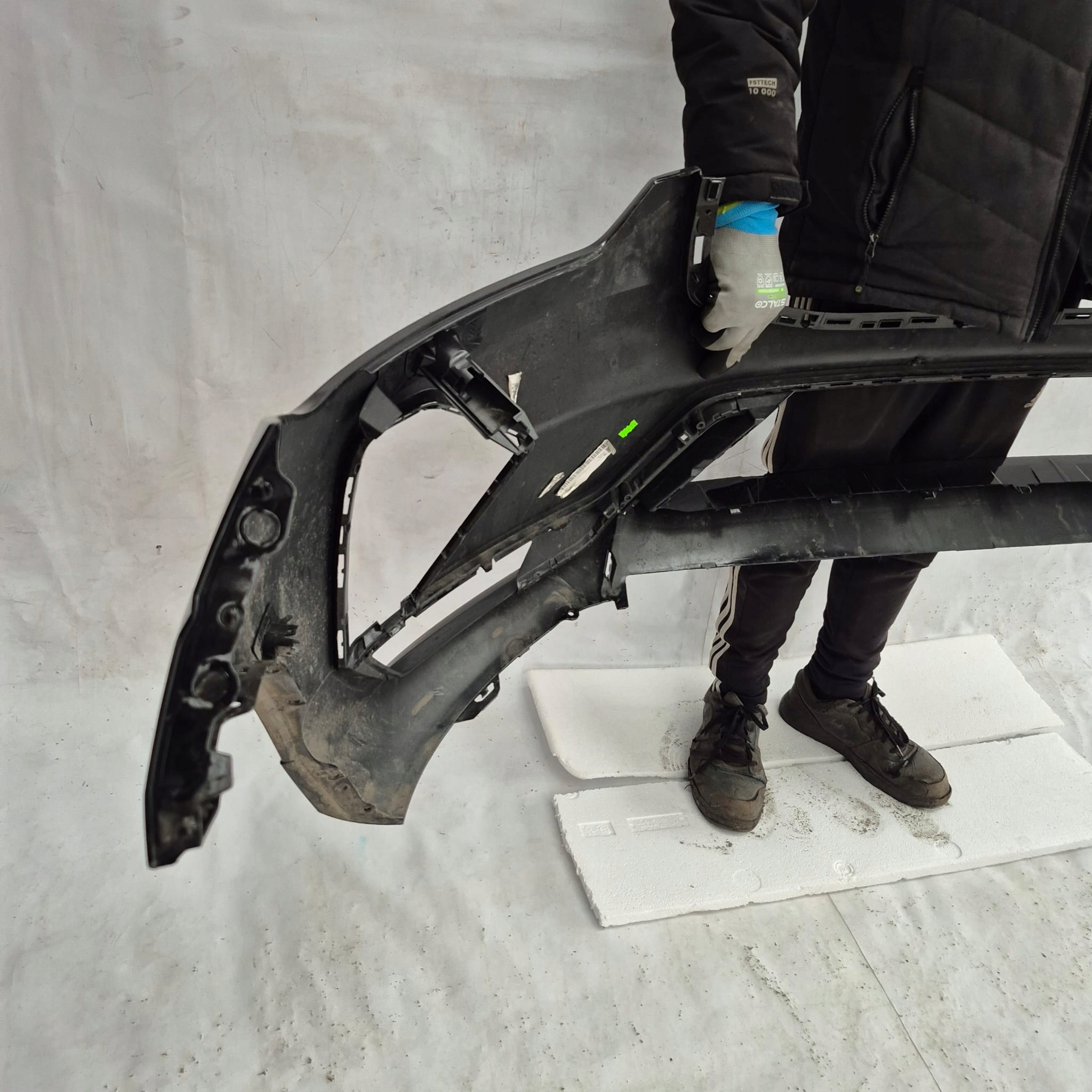 VOLVO XC60 II 2 R-design LIFT 21-> bumper front front washer PDC