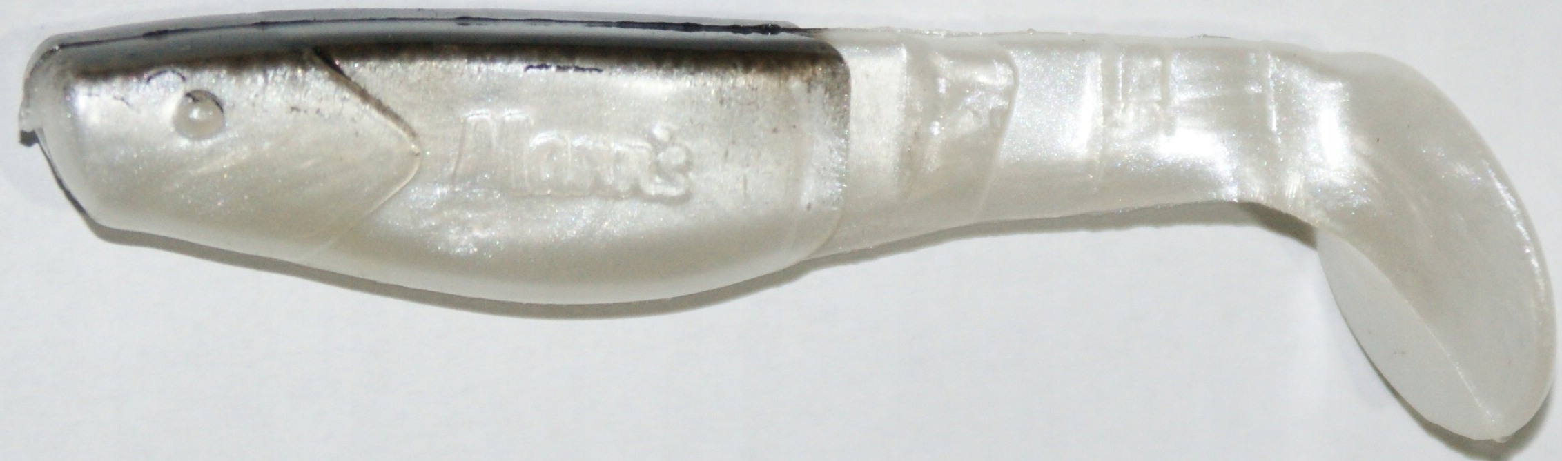 

Manns Predator 2 7cm Perła czarny grzbiet