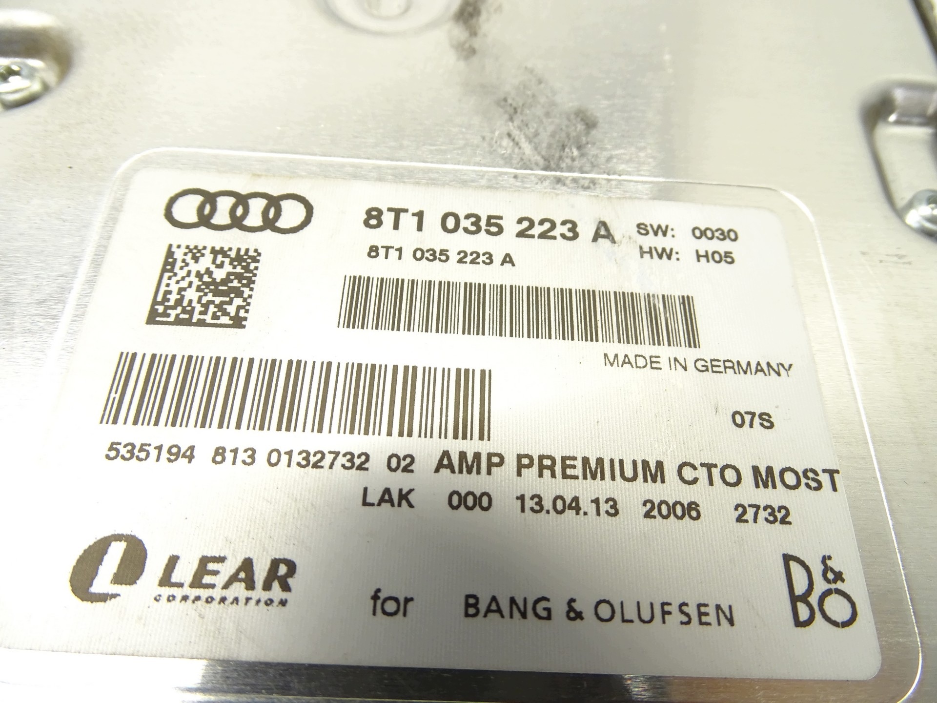 amplifier bang OLUFSEN module AUDI Q3 Q5 A4 B8 A5 8T 8T1035223A