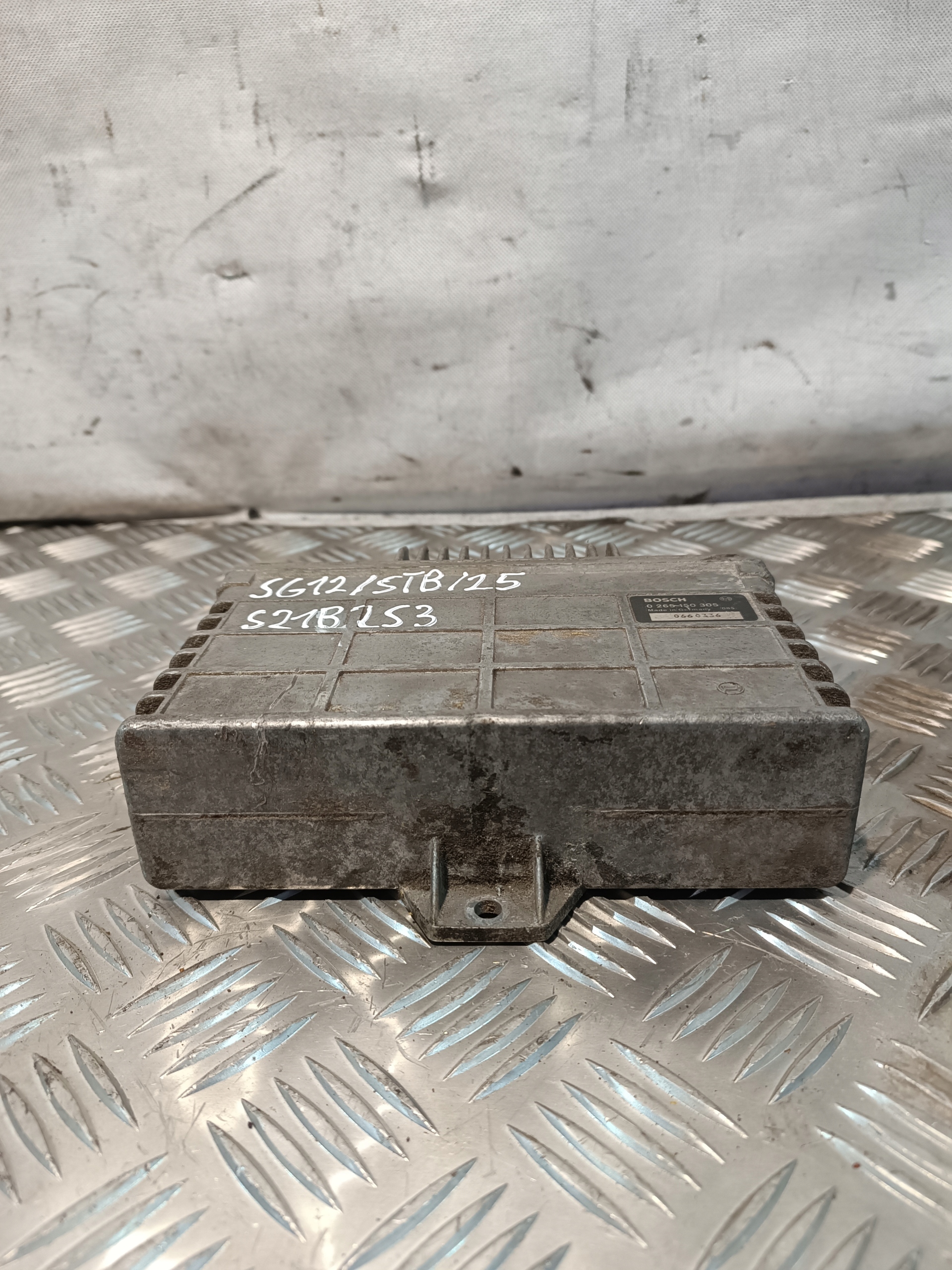 control unit ABS/ASR BOSCH 0 265 150 305