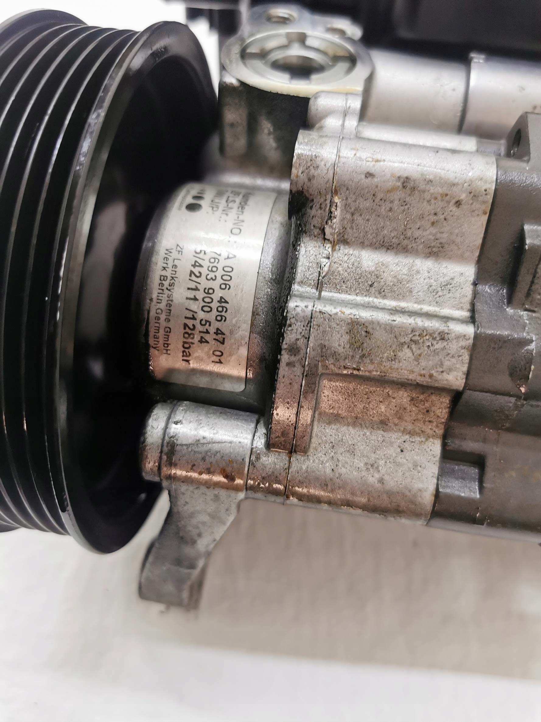 Pompa servosterzo MERCEDES W212 A0064664701 2.2CDI