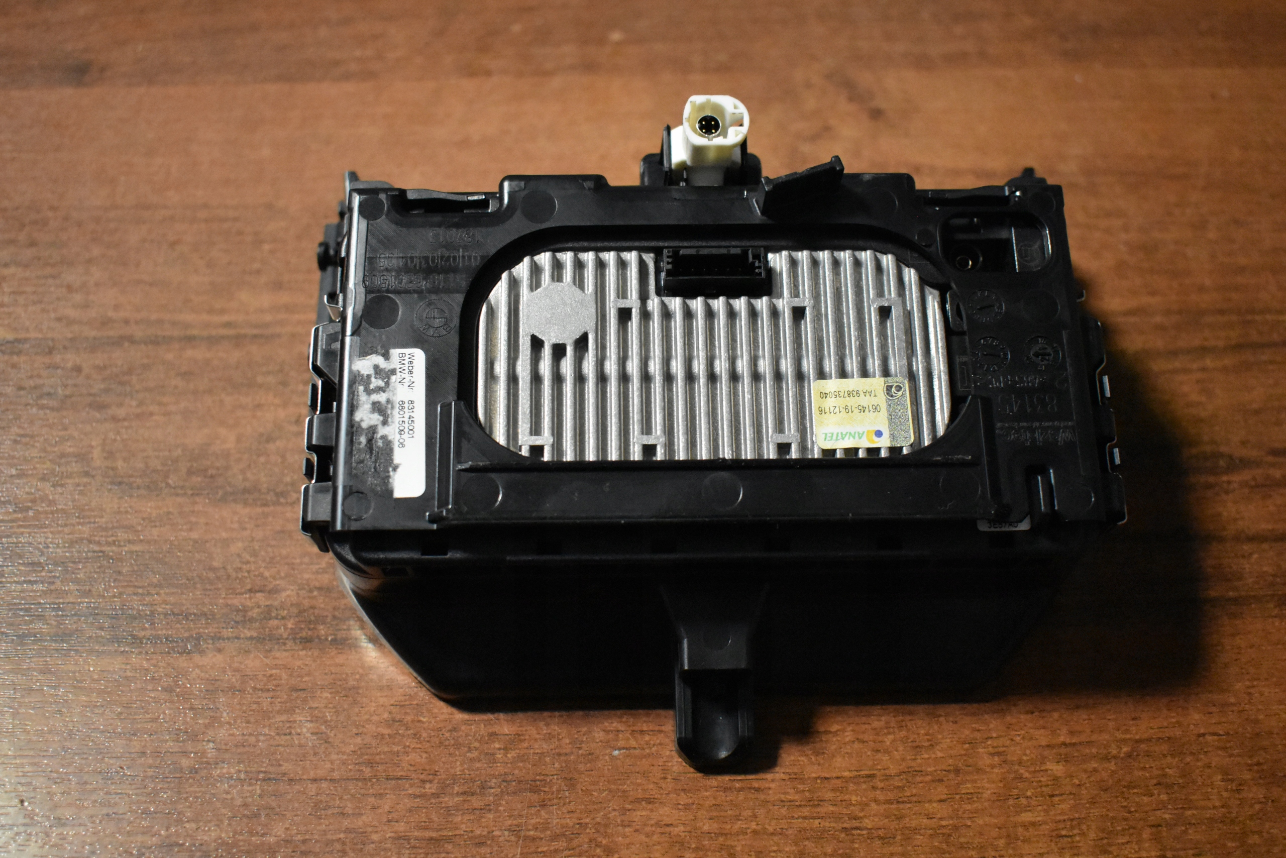 IDEALNA LADOWARKA INDUKCYJNA BMW G30 G31 1