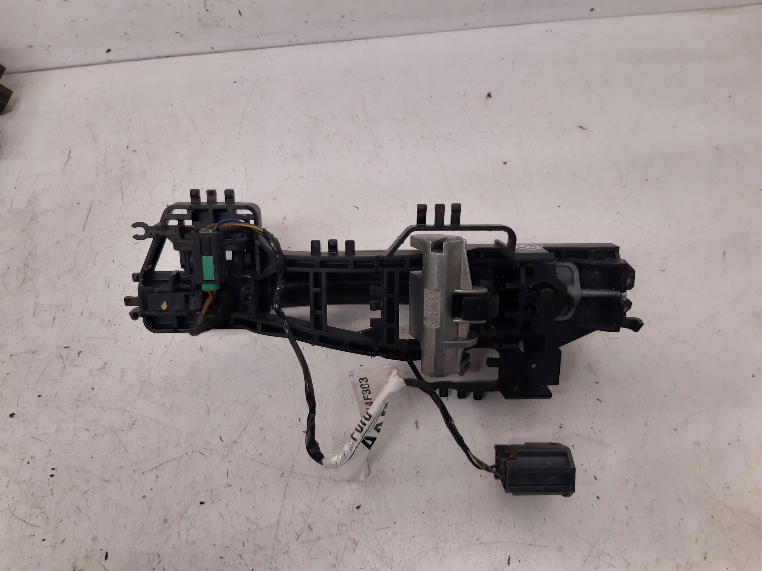 handle left rear part AV6T14F303AAB Ford C-max MK2
