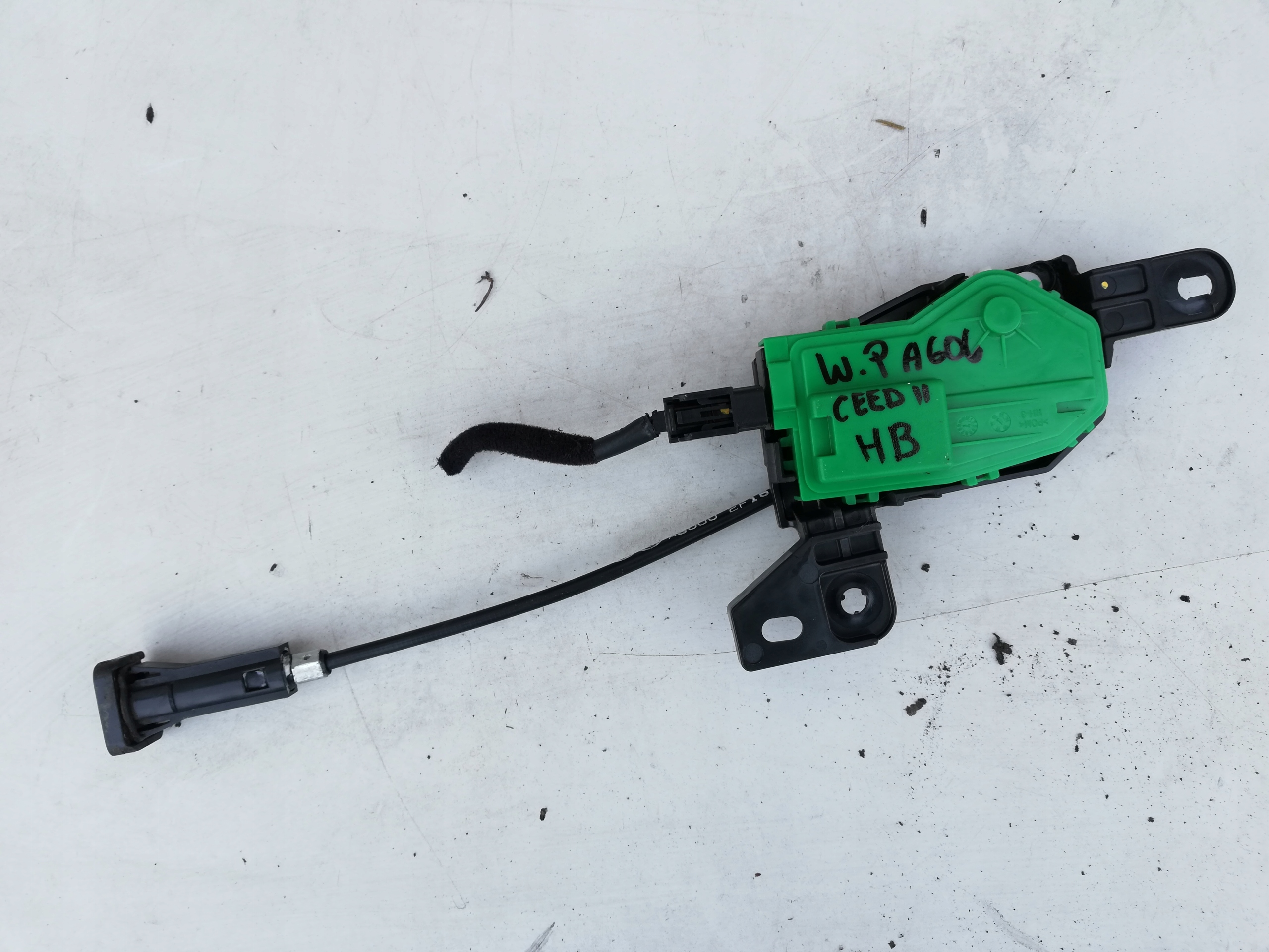 KIA CEED 12-16 HB ZAMEK KLAPKI WLEWU SIŁOWNIK