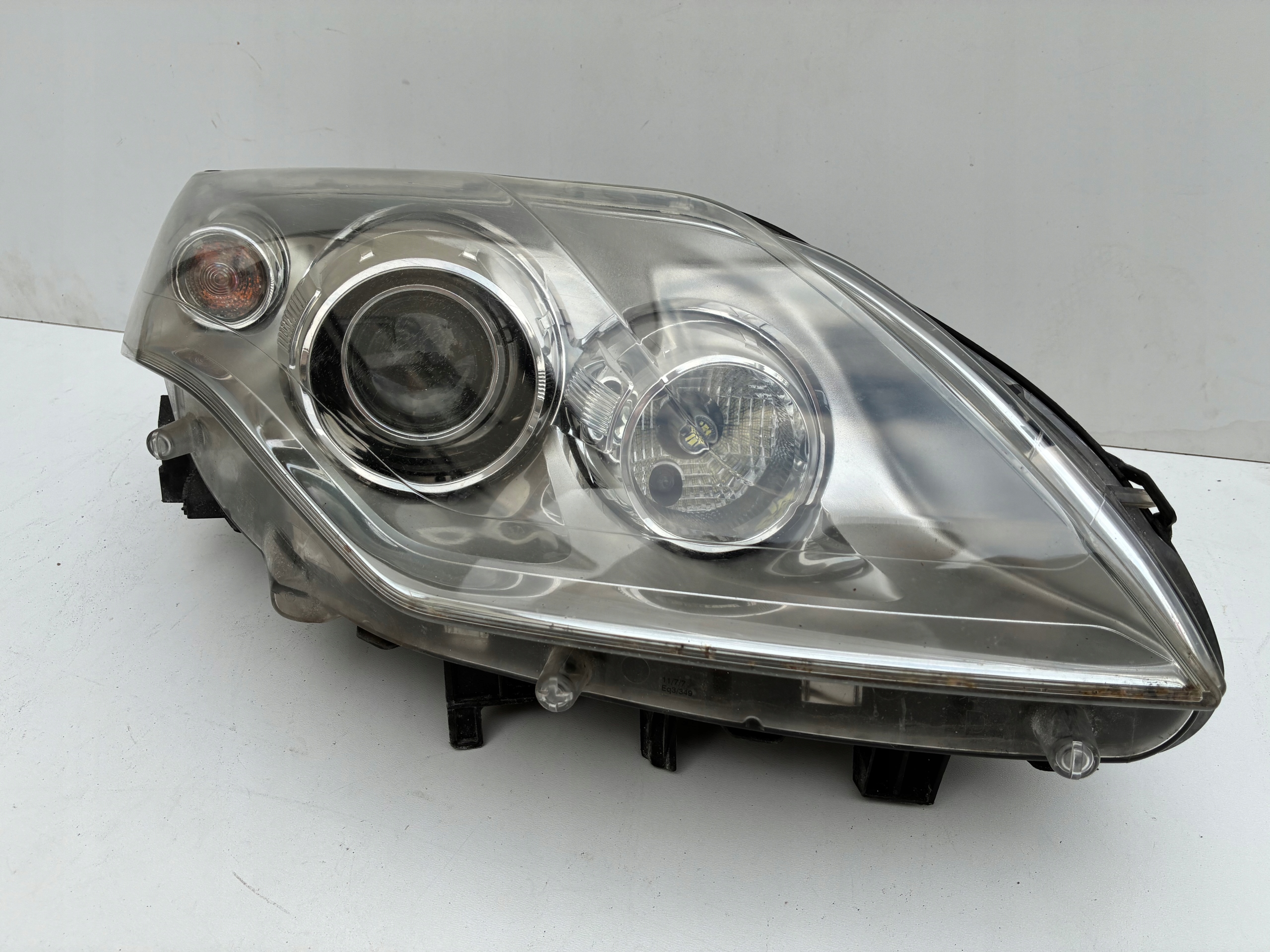 Reflektor light xenon front front right Renault LAGUNA III 07-11r =OEM=