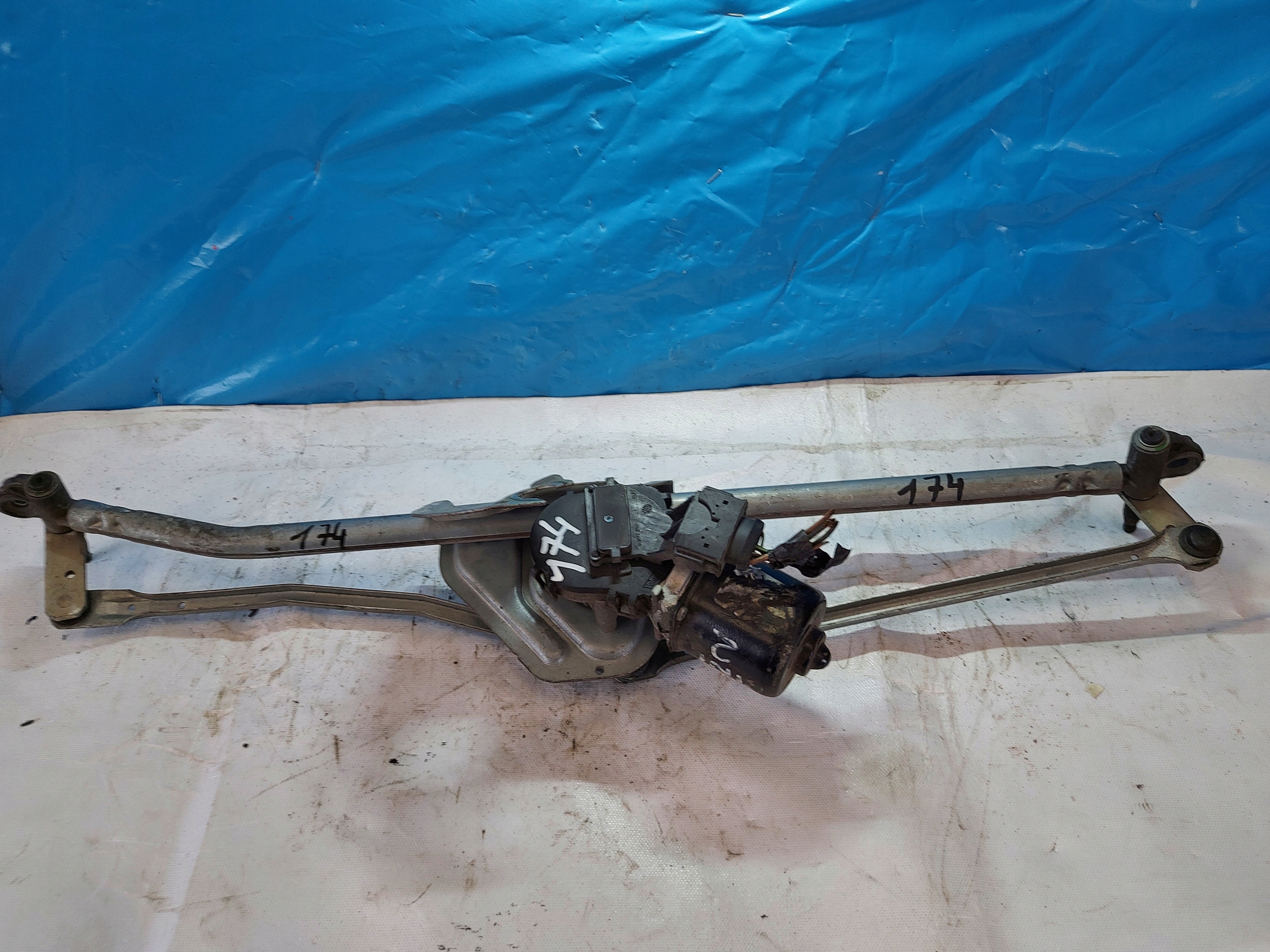 wiper mechanism MINI R56 54126867 front