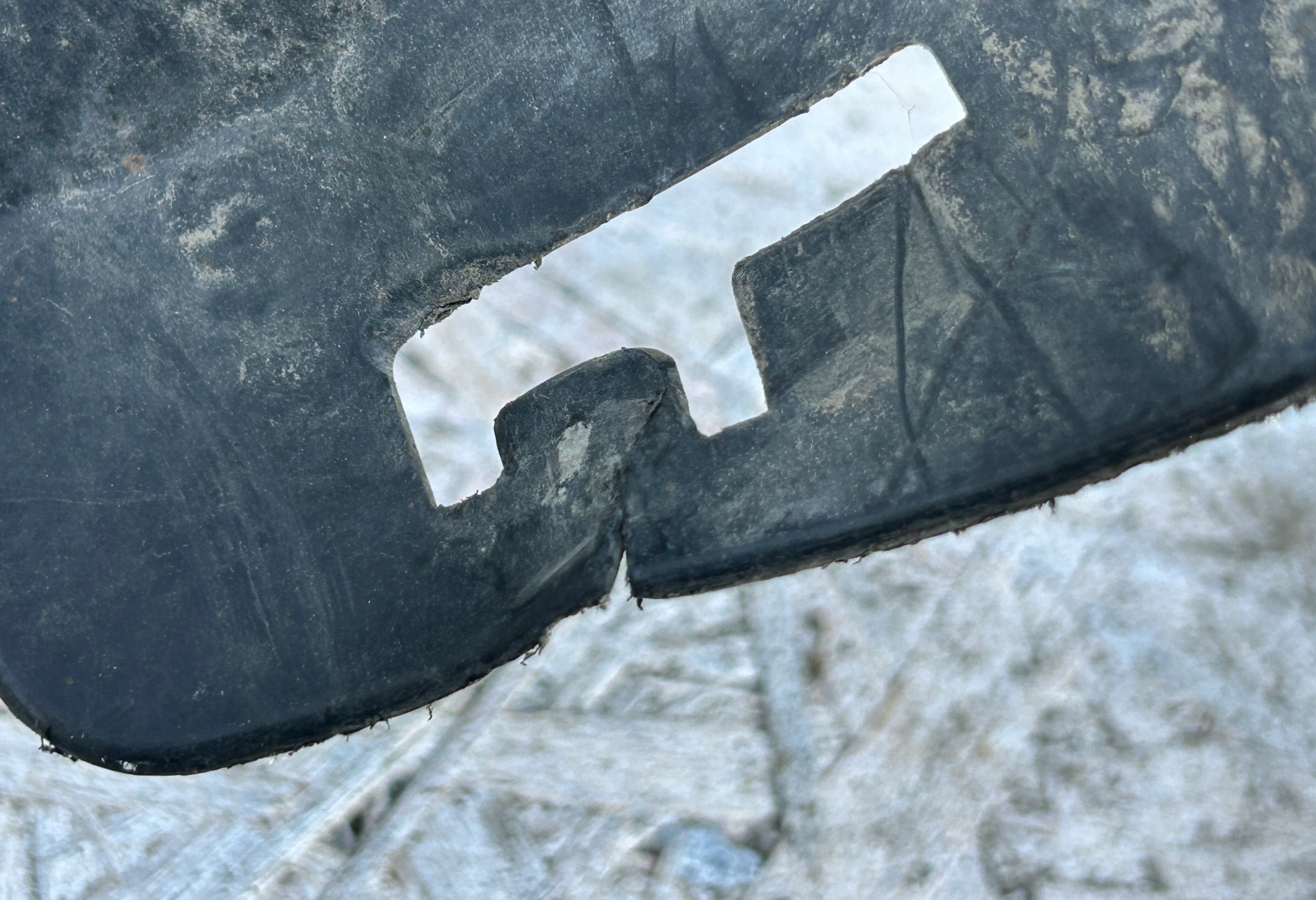 mudguard right rear part VOLVO C70 II 9466442