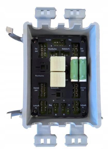 Mercedes-Benz Unimog U 1700 Obudowa skrzynki bezpieczników A3875400224