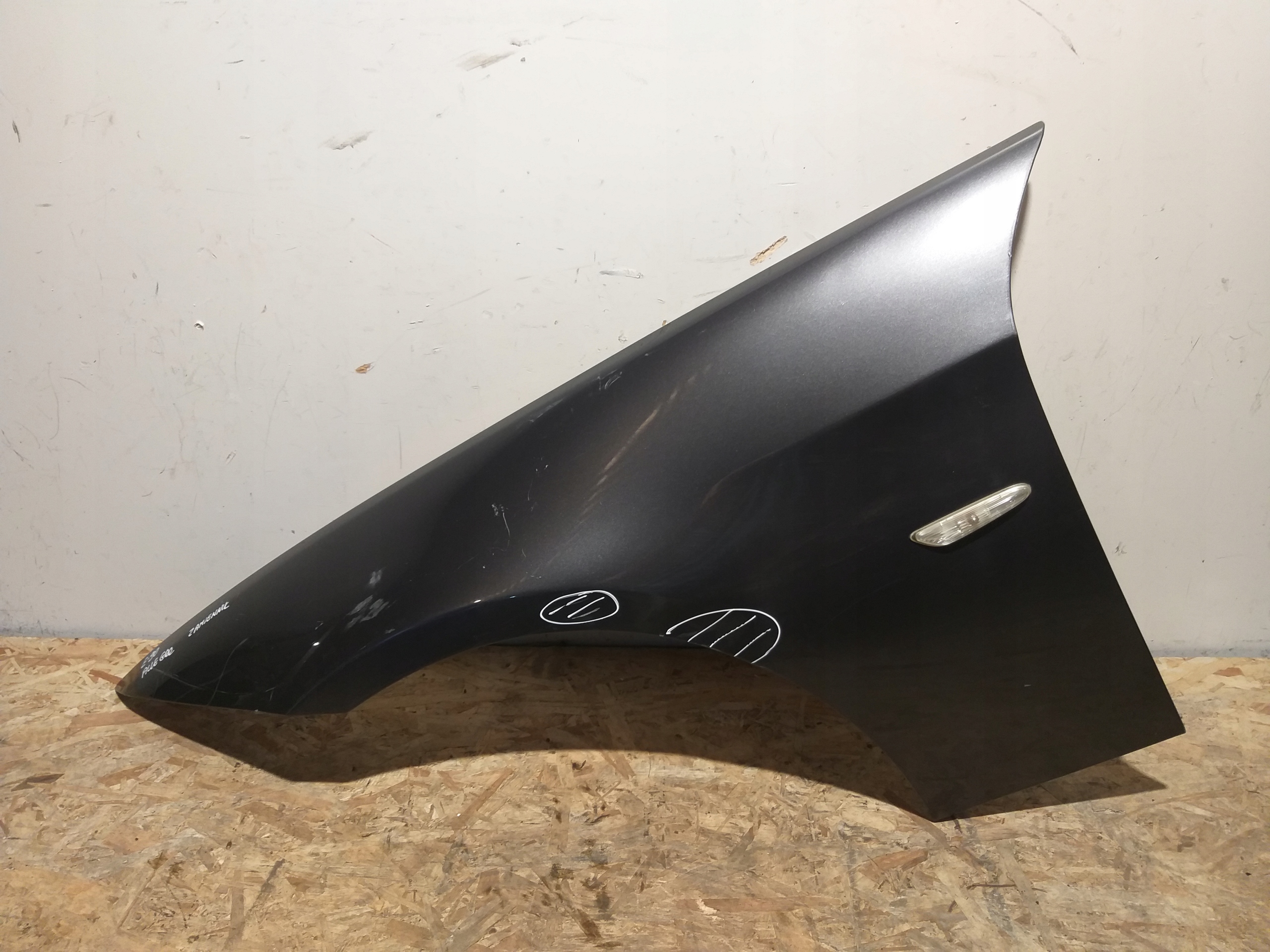 fender front left BMW 3 E90 E91