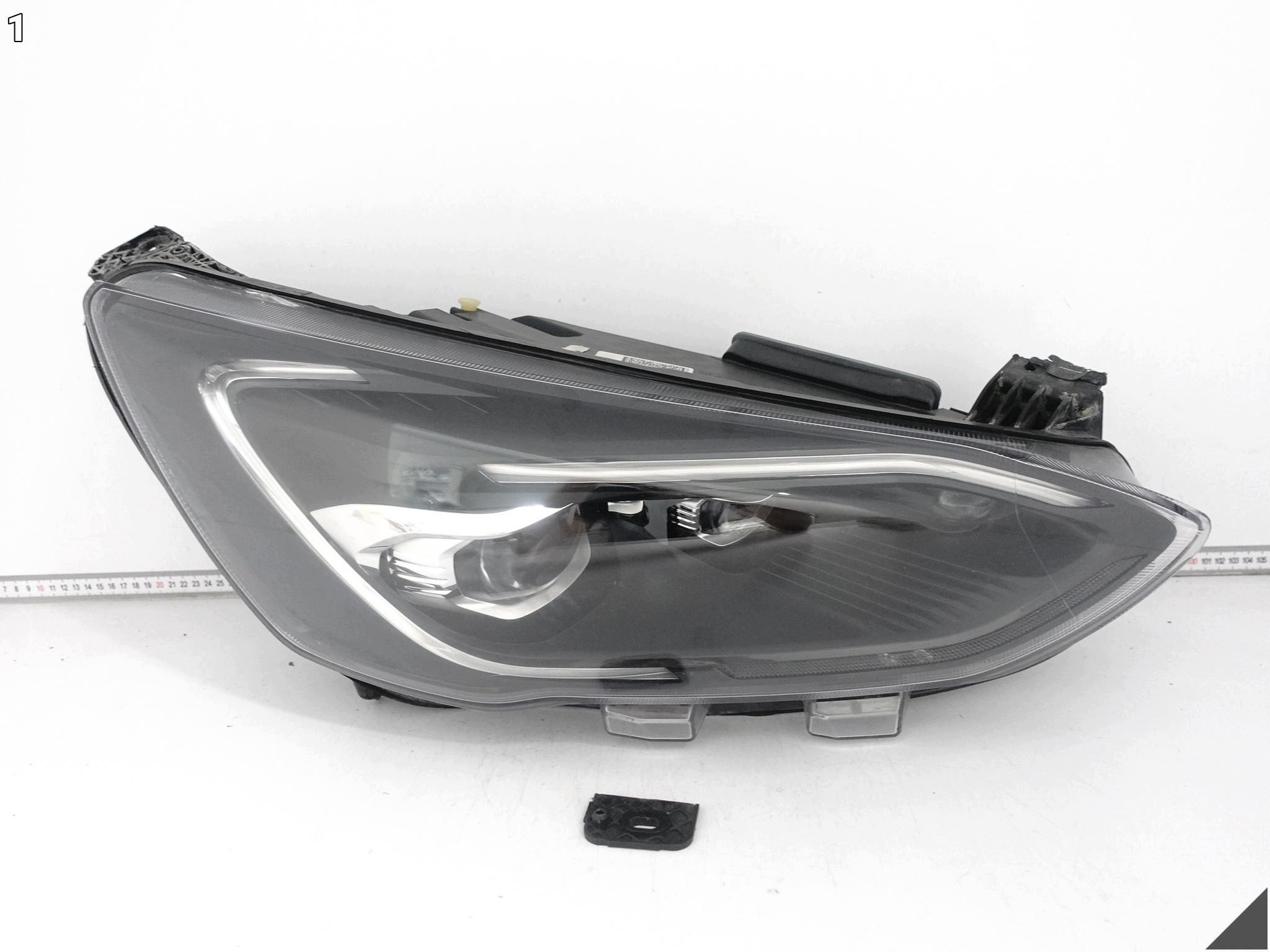 FORD FOCUS IV MK4 (4 GENERACJA) 18-21 light FULL LED right front EUROPA
