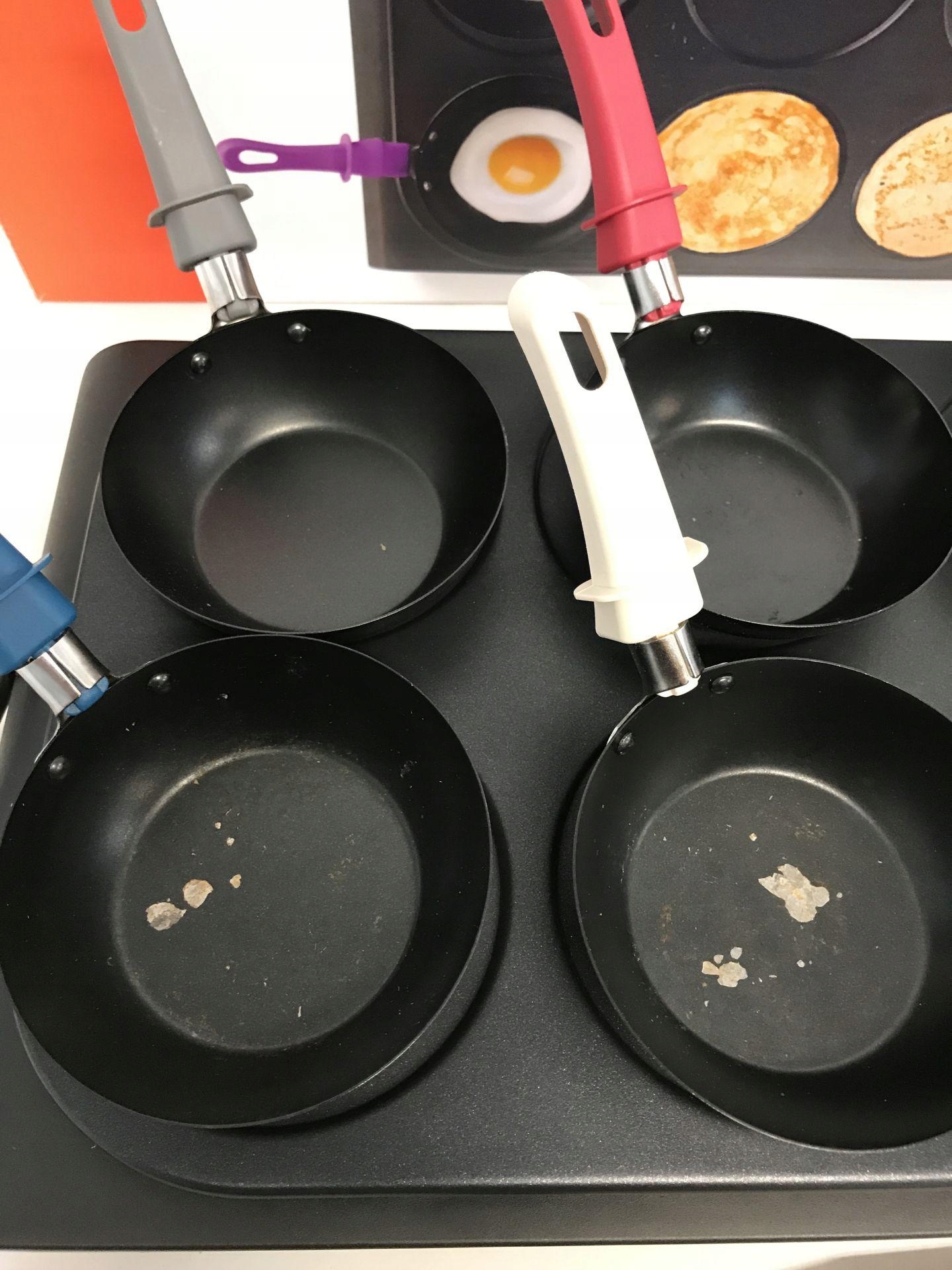 NALEŚNIKARKA DOMO DOM200 1000 W CZARNY Model DOM200