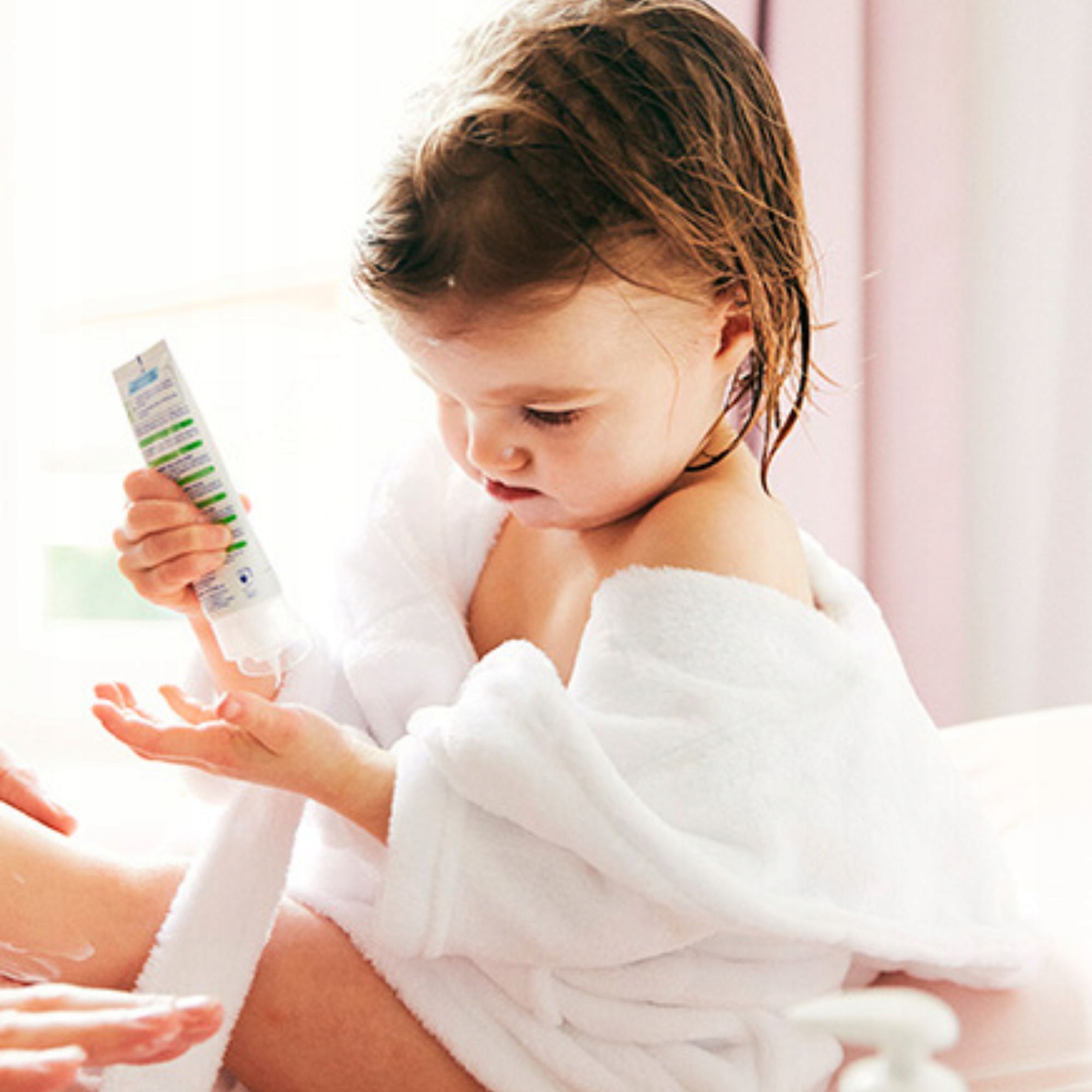 MUSTELA HYDRA BEBE ENFANT Mleczko do ciała 750 ml Opakowanie butelka z pompką