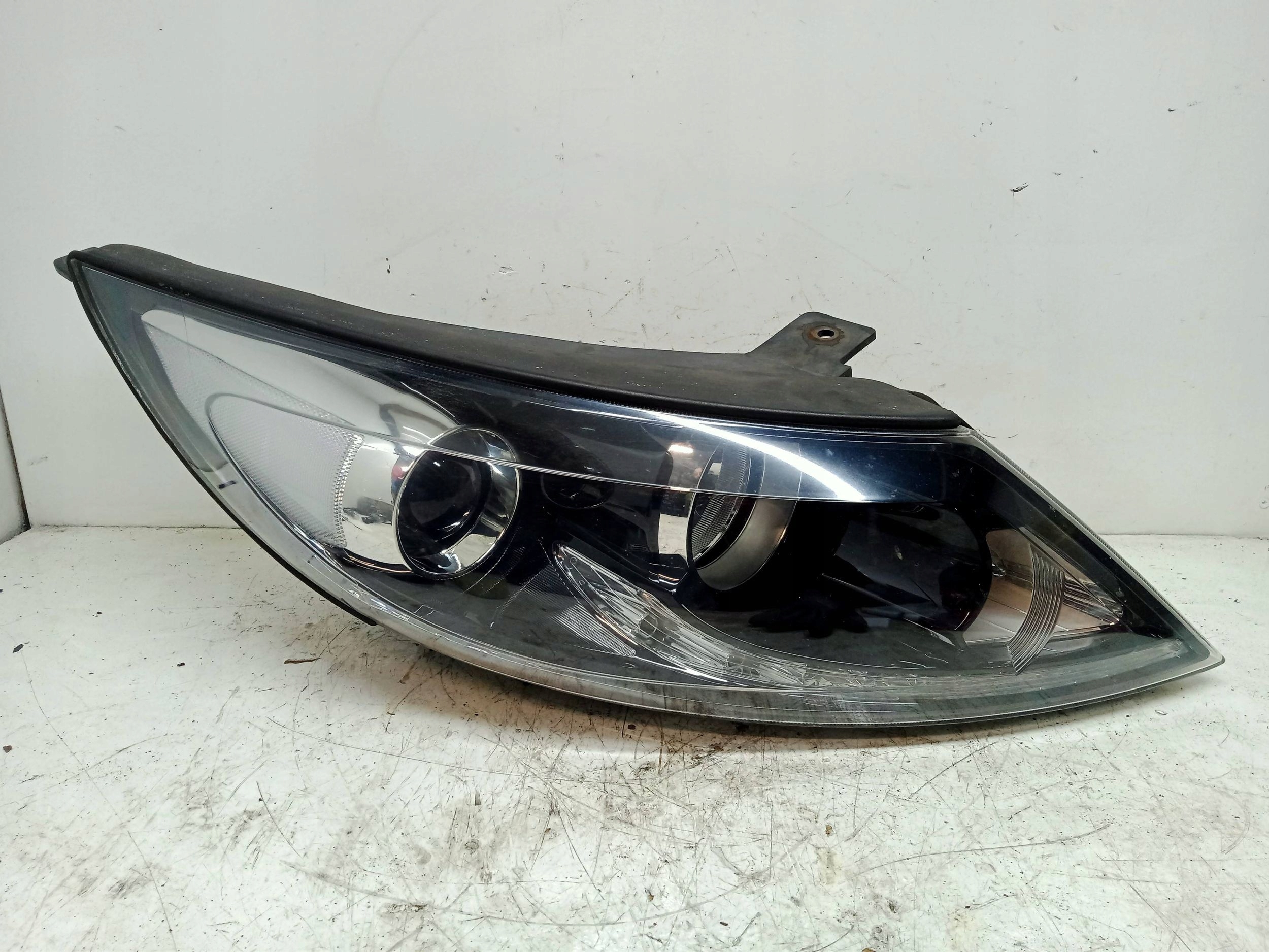 KIA SPORTAGE III light right front XENON LED UK control unit 92102-3U310