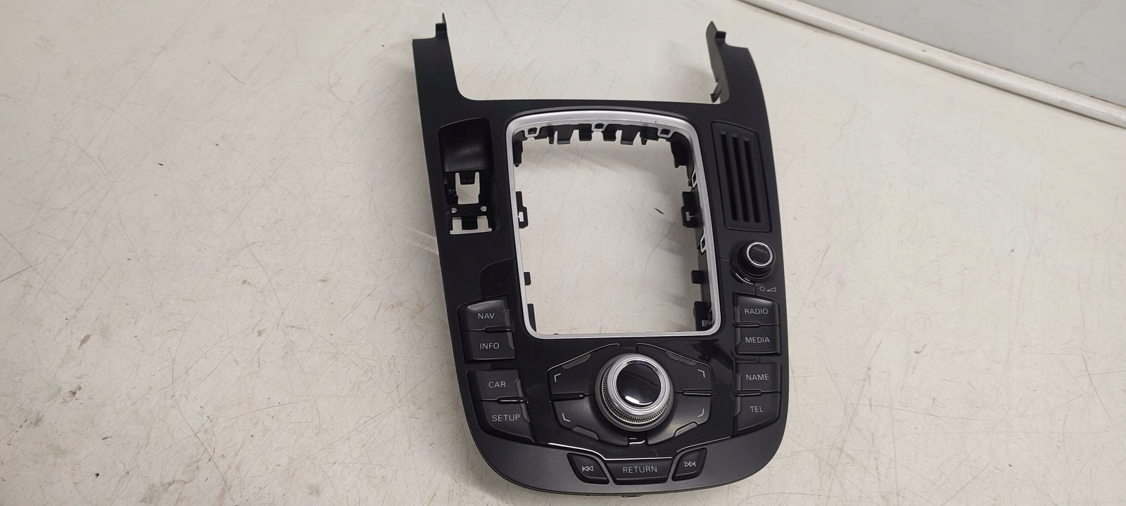 Radio Bildschirm, panel Audi A4 B8