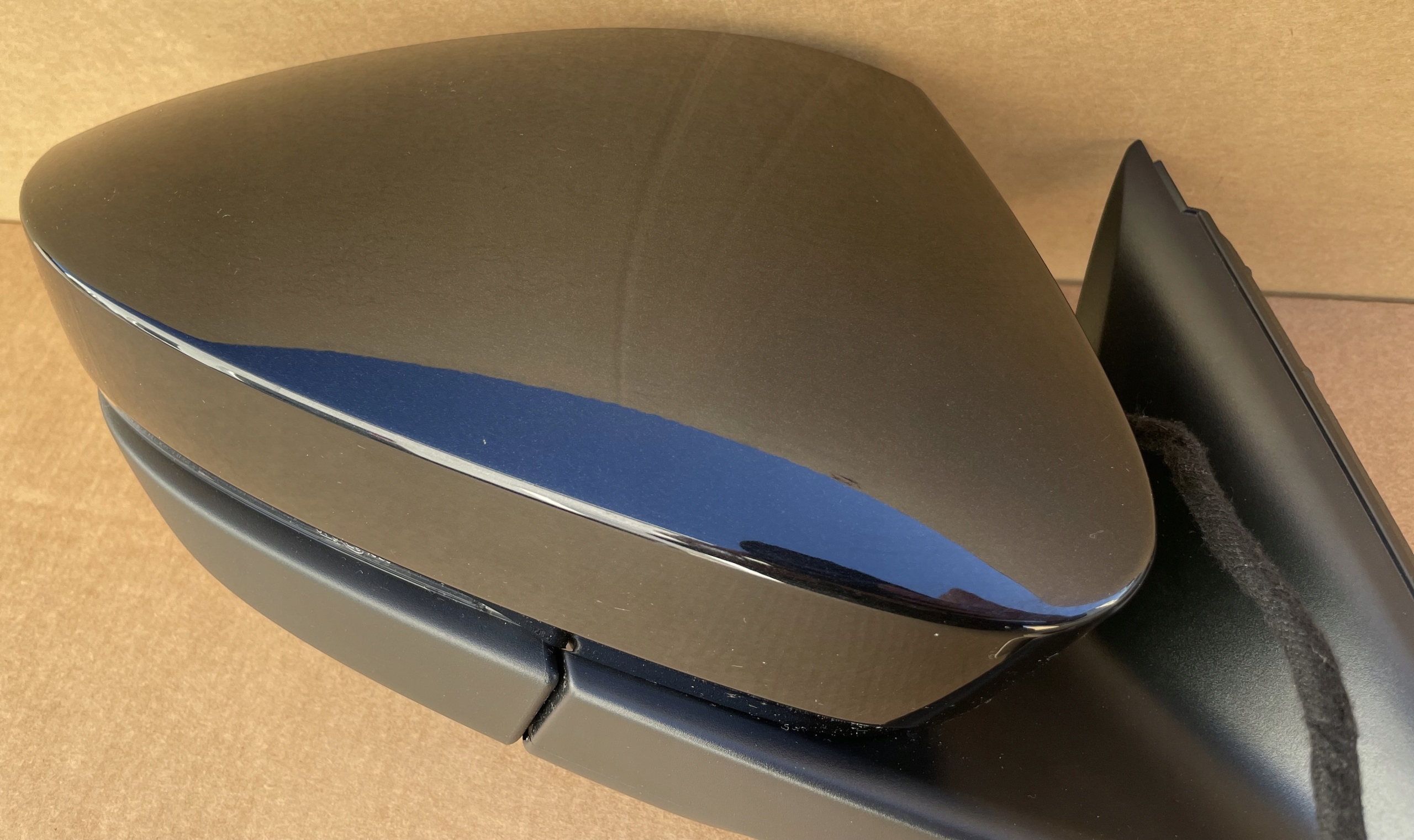 mirror SKODA KAROQ W colour LF9R 9 PIN KPL