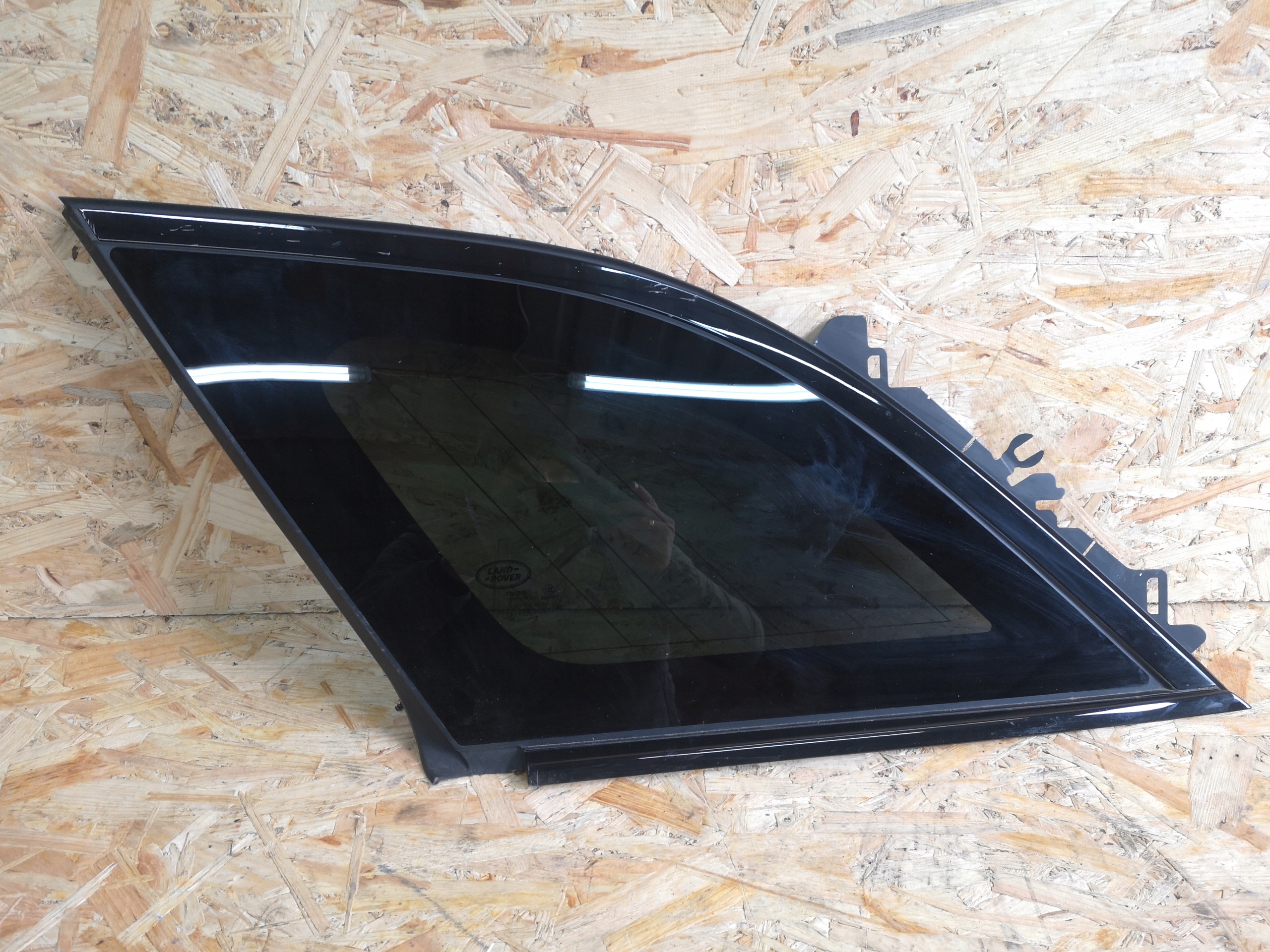 RANGE ROVER VELAR КУЗОВНОЕ СТЕКЛО ЛЕВОЕ