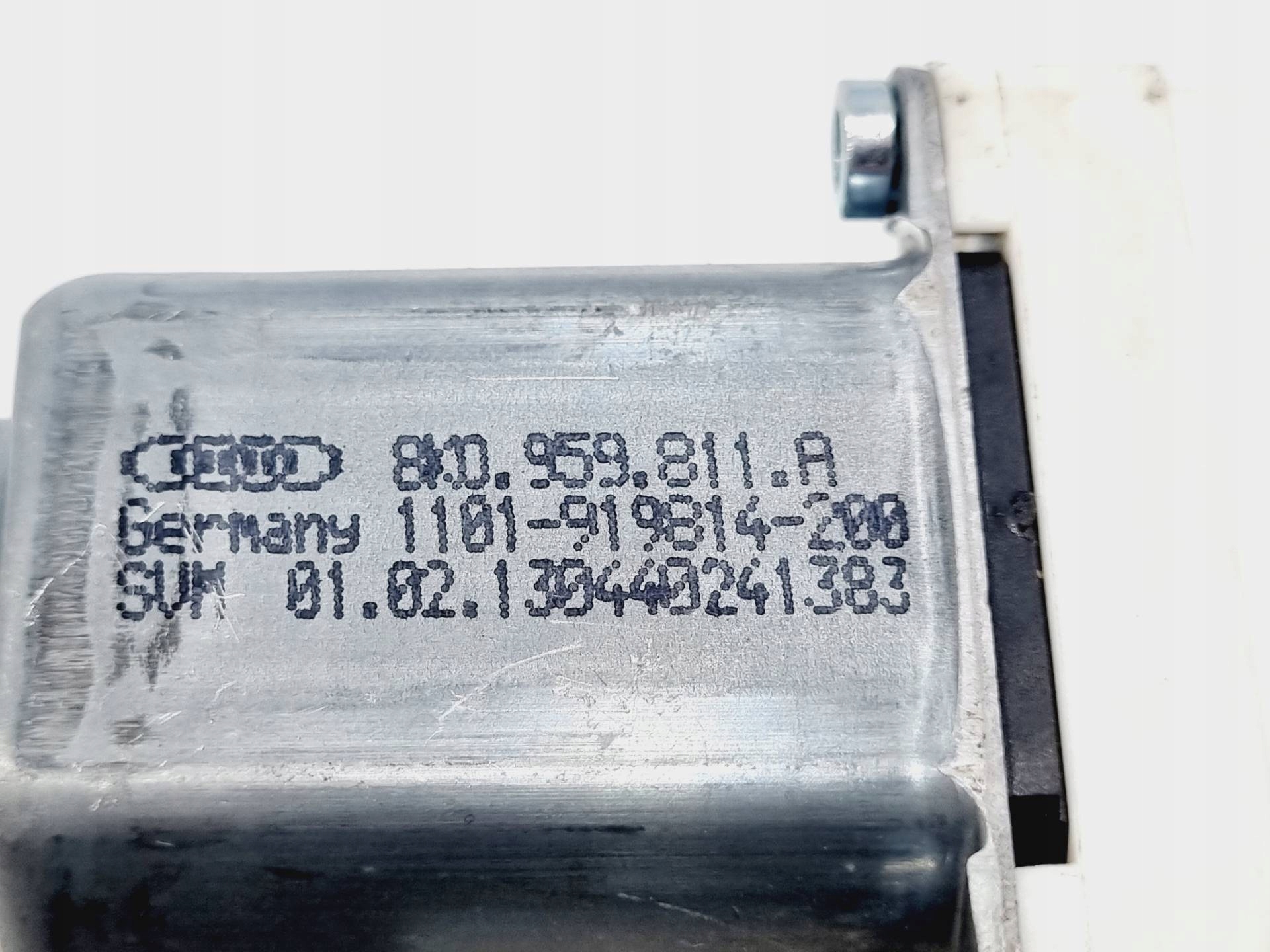 Motor Fenster heck links Seite Audi A4 B8 facelift 2013 8K0959811A