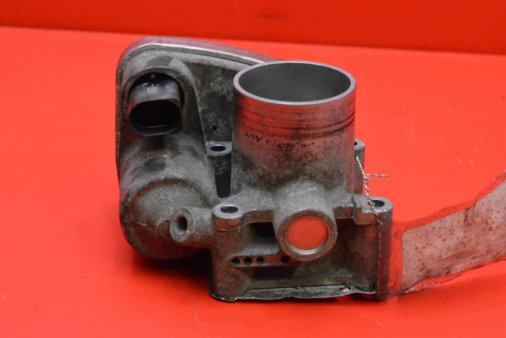 valvola a farfalla 036133062N SKODA FABIA 1 e 1.4 16V 75 KM 99-04