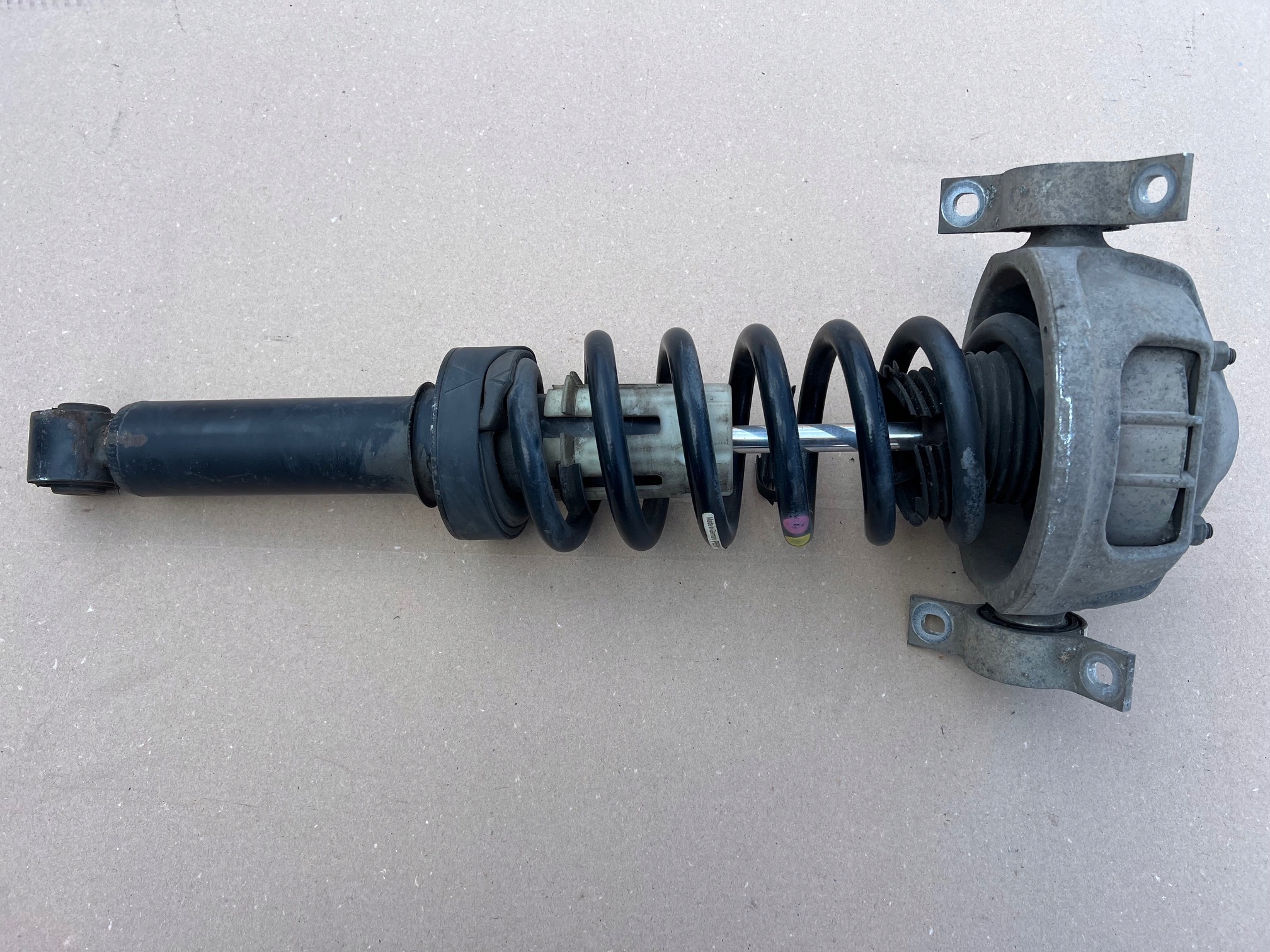 AUDI Q7 4L shock absorber rear part left right rear 7L8512021BF