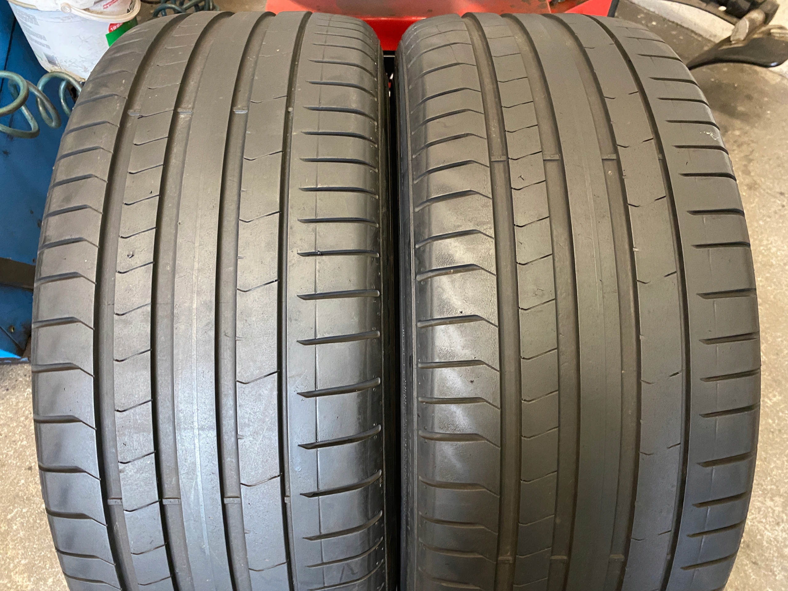 2 tyres summer 255/40R21 Pirelli P ZERO PZ4 6mm