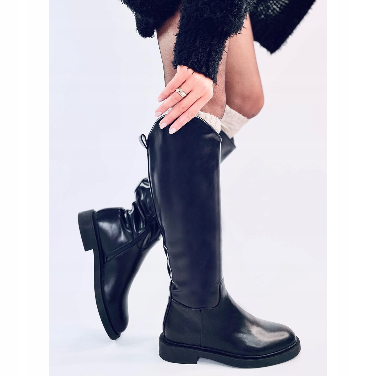 Czarne Inny materiał Skóra ekologiczna r.38 Stan opakowania oryginalne